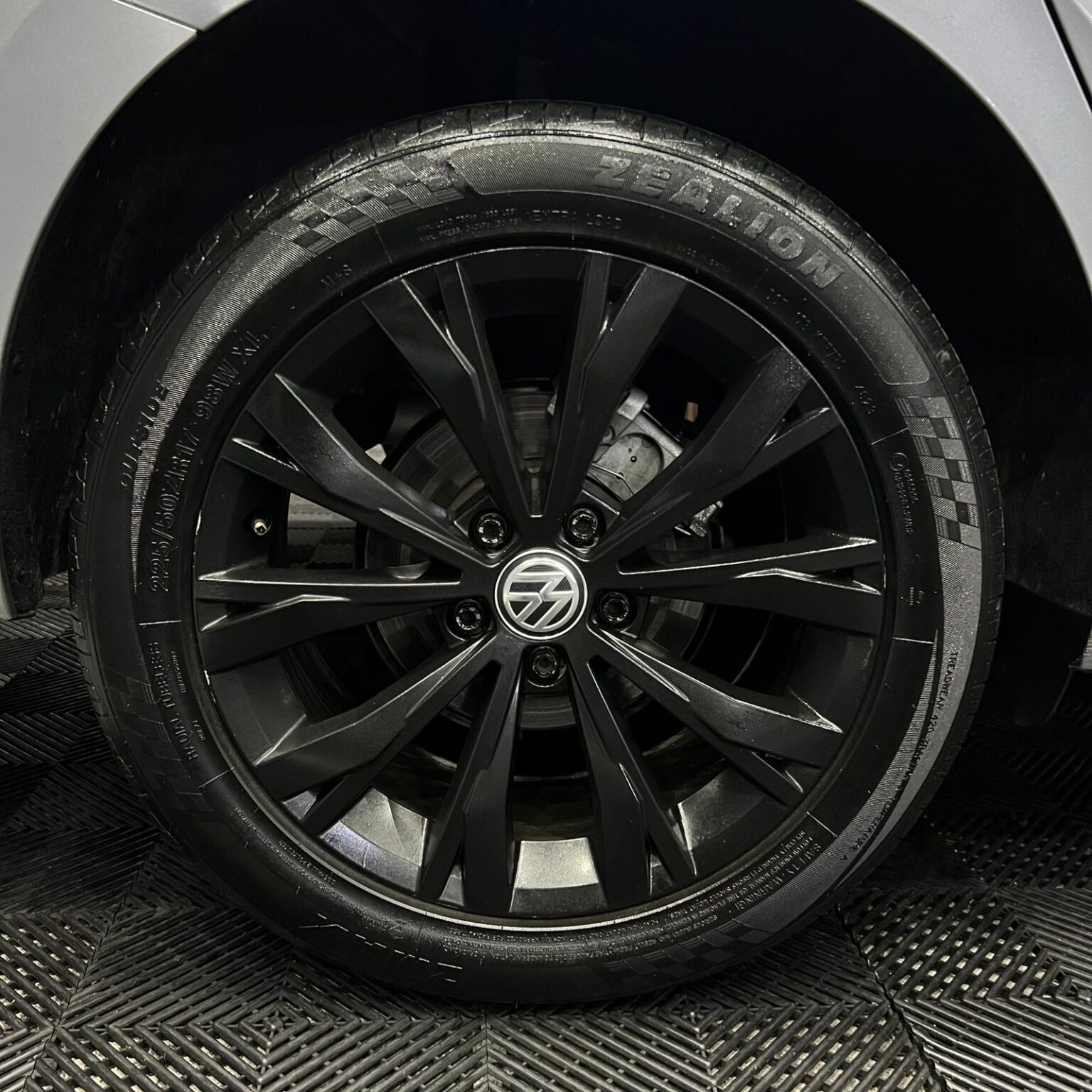 VOLKSWAGEN JETTA 2019 - Image 12