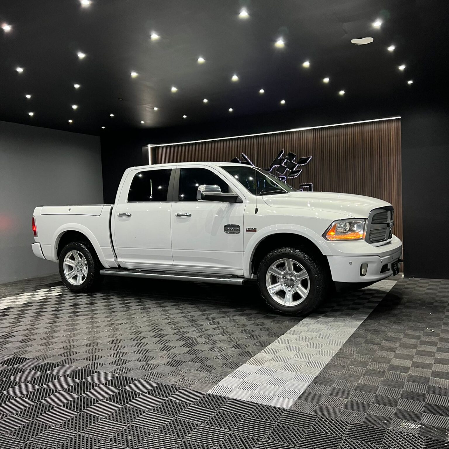 DODGE RAM LONGHORN 2016 - Image 2