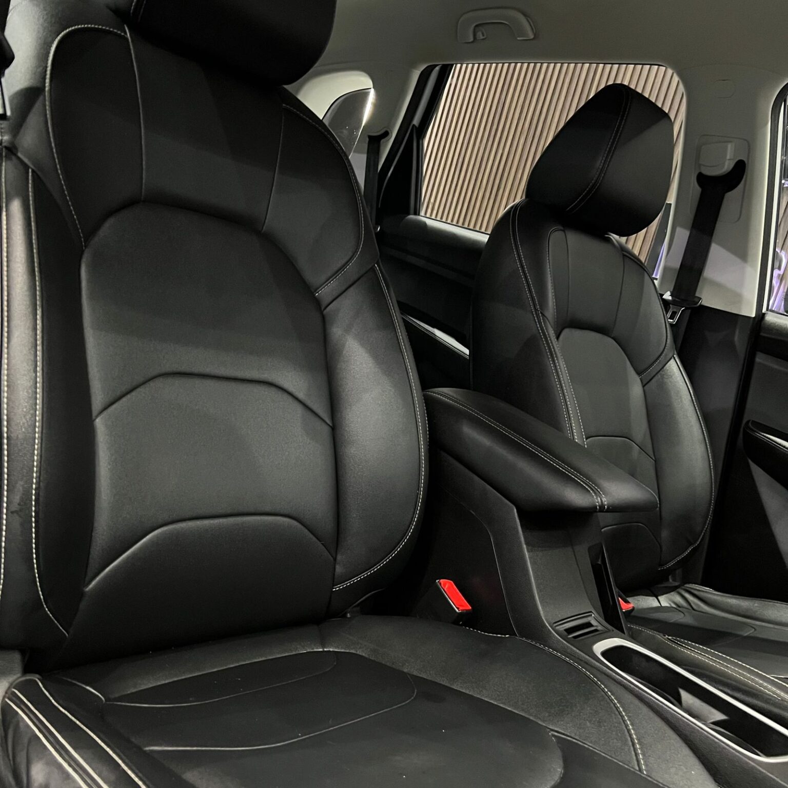 CHEVROLET CAPTIVA LT 2023 - Image 8