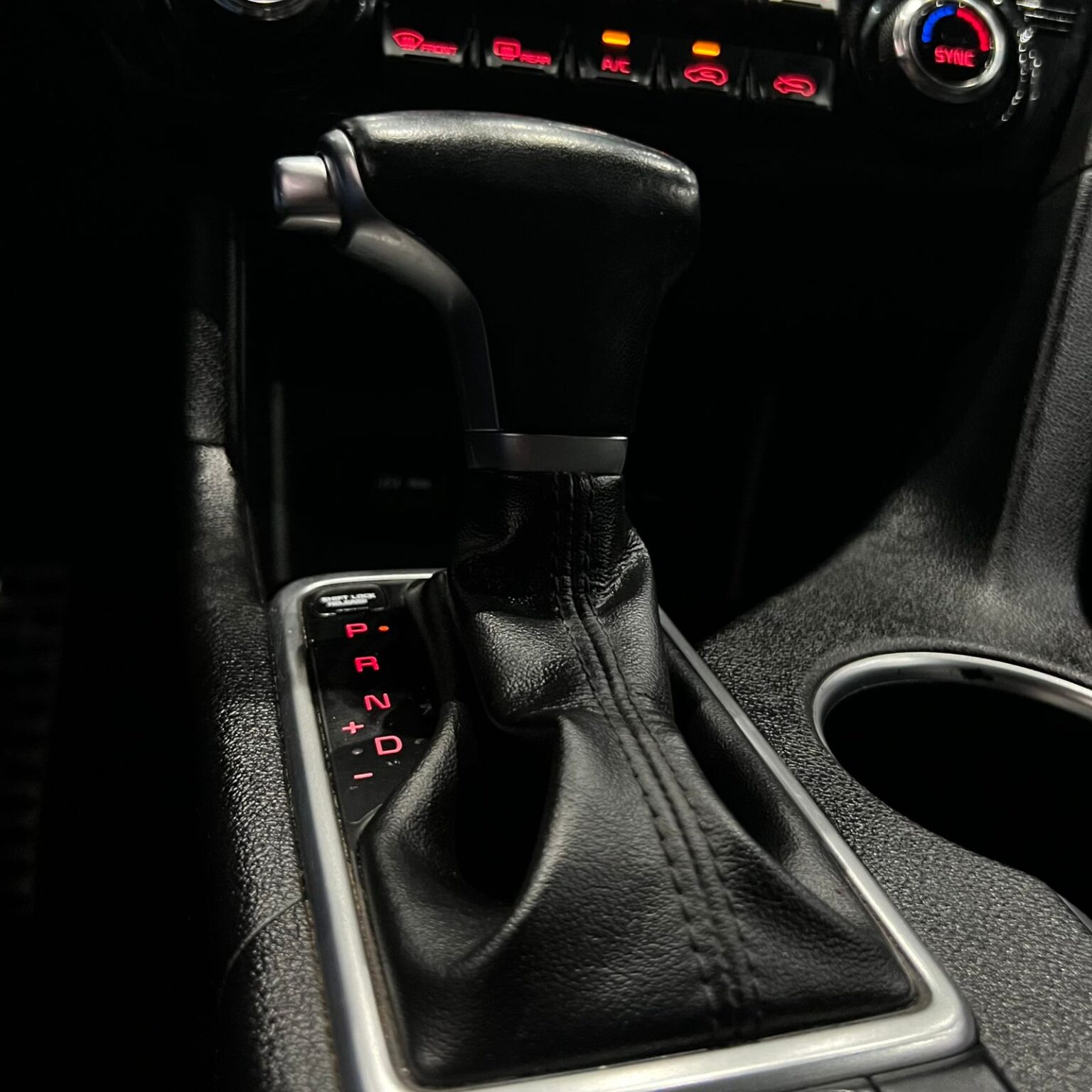 KIA SPORTAGE GT LINE 2020 - Image 10