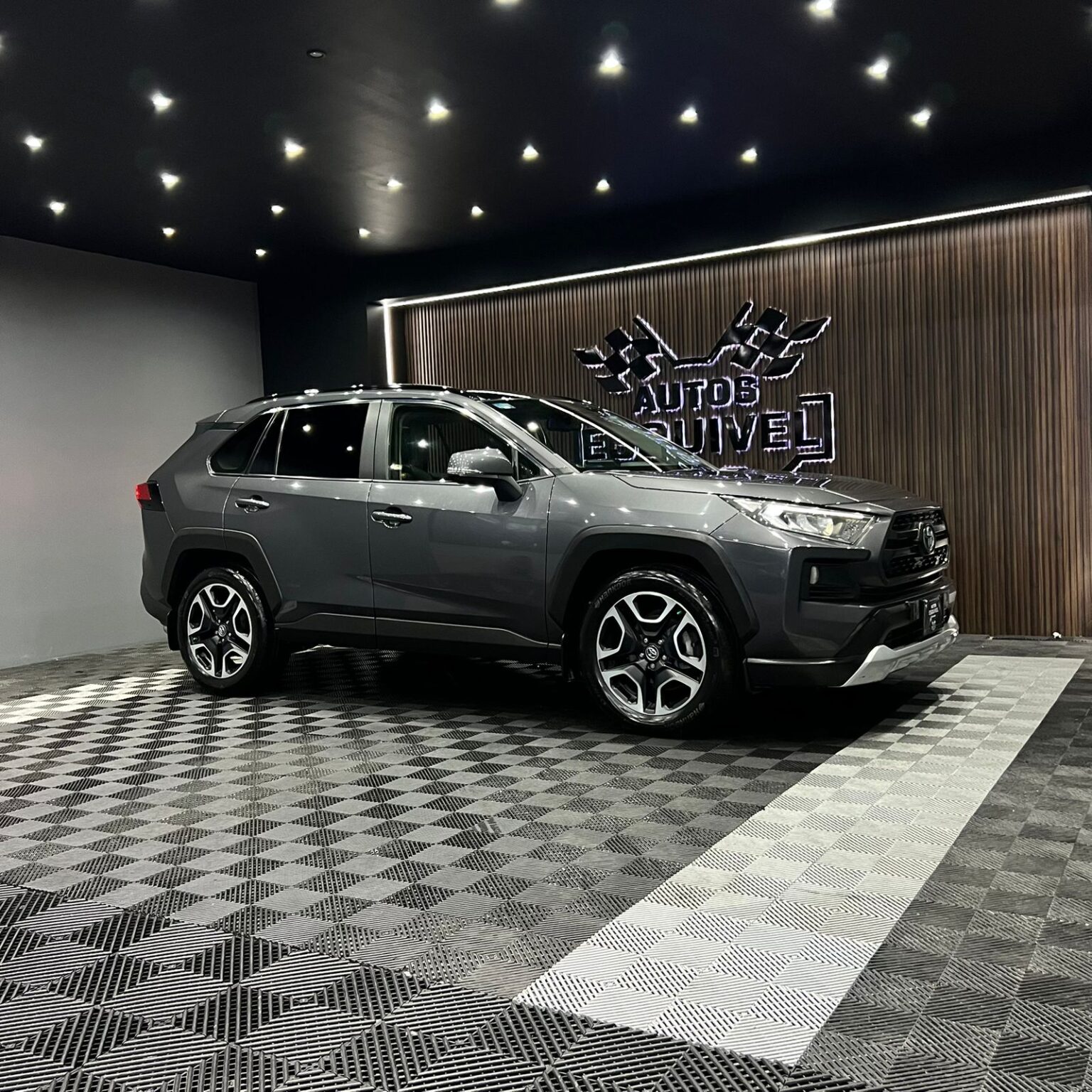 TOYOTA RAV4 ADVENTURE 2019 - Image 2