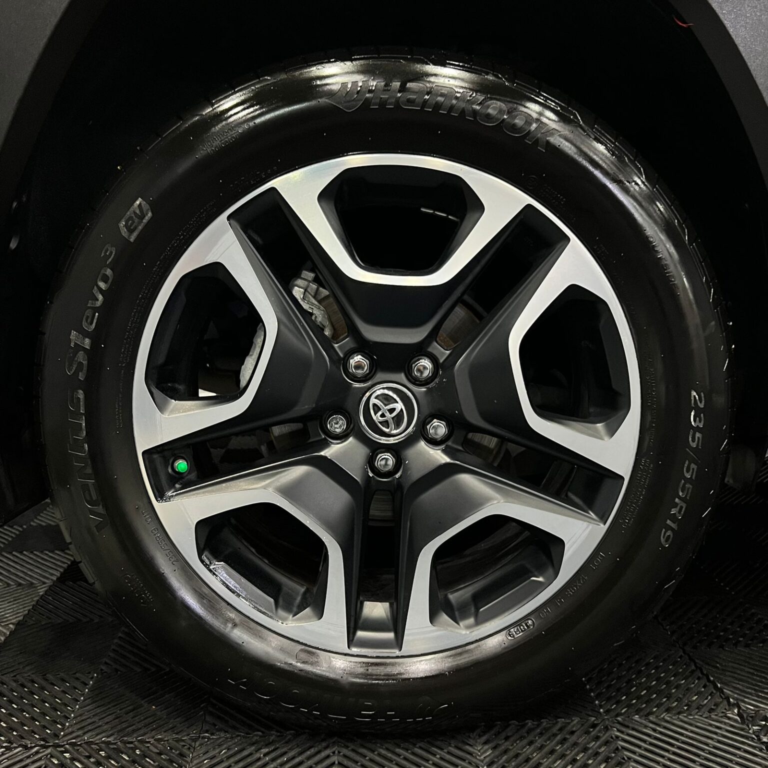 TOYOTA RAV4 ADVENTURE 2019 - Image 15