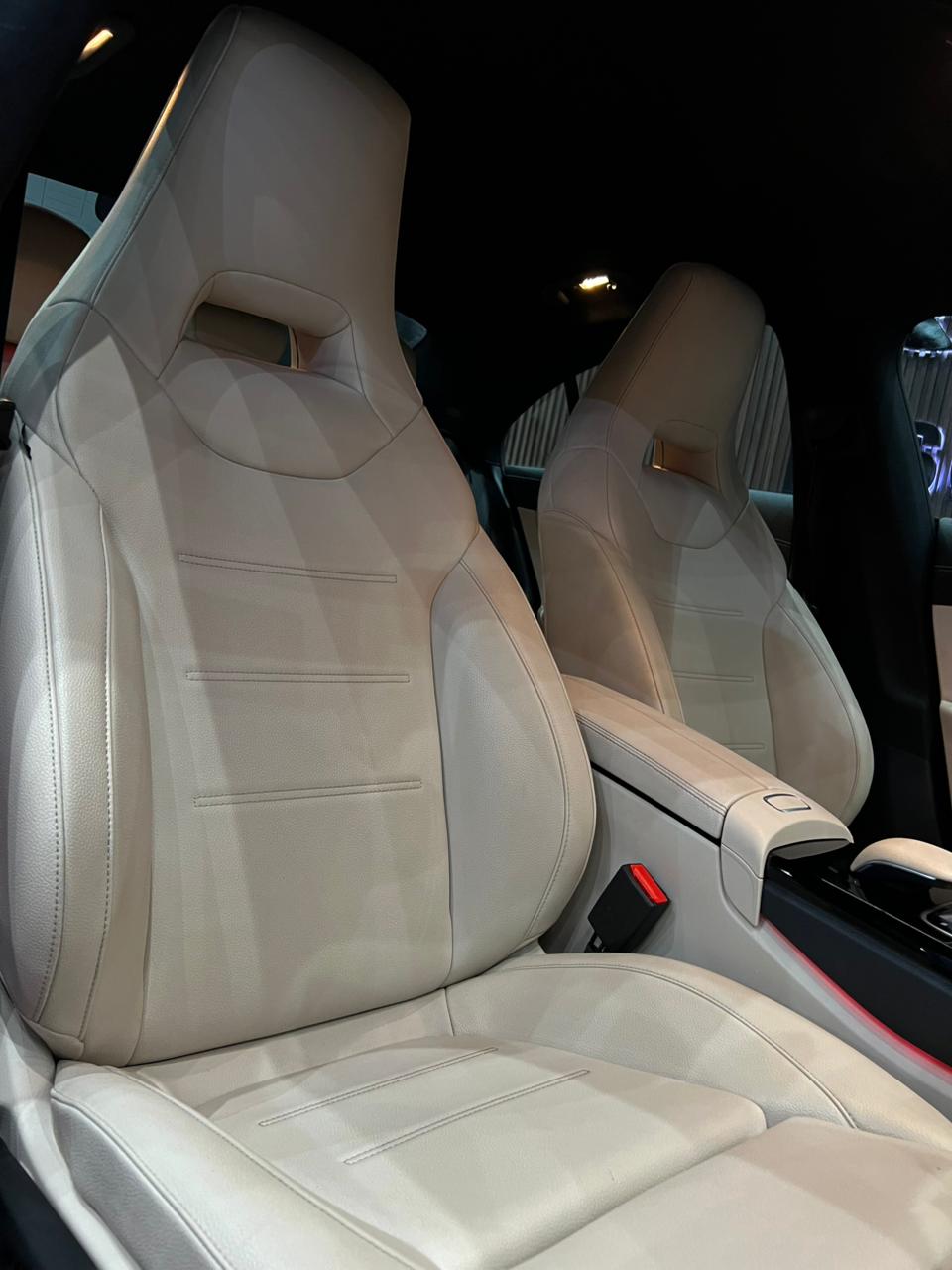 Imagen de WhatsApp 2025-10-24 a las 16.38.07_525edf81 MERCEDES BENZ CLA 200 2020 - Image 9