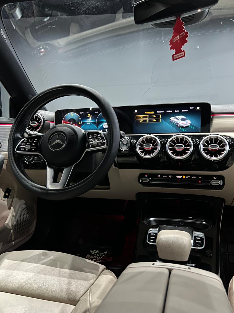 Imagen de WhatsApp 2025-10-24 a las 16.38.08_0acde51f MERCEDES BENZ CLA 200 2020 - Image 11