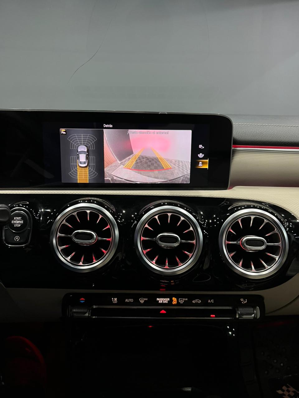 Imagen de WhatsApp 2025-10-24 a las 16.38.08_fe3aabc4 MERCEDES BENZ CLA 200 2020 - Image 15