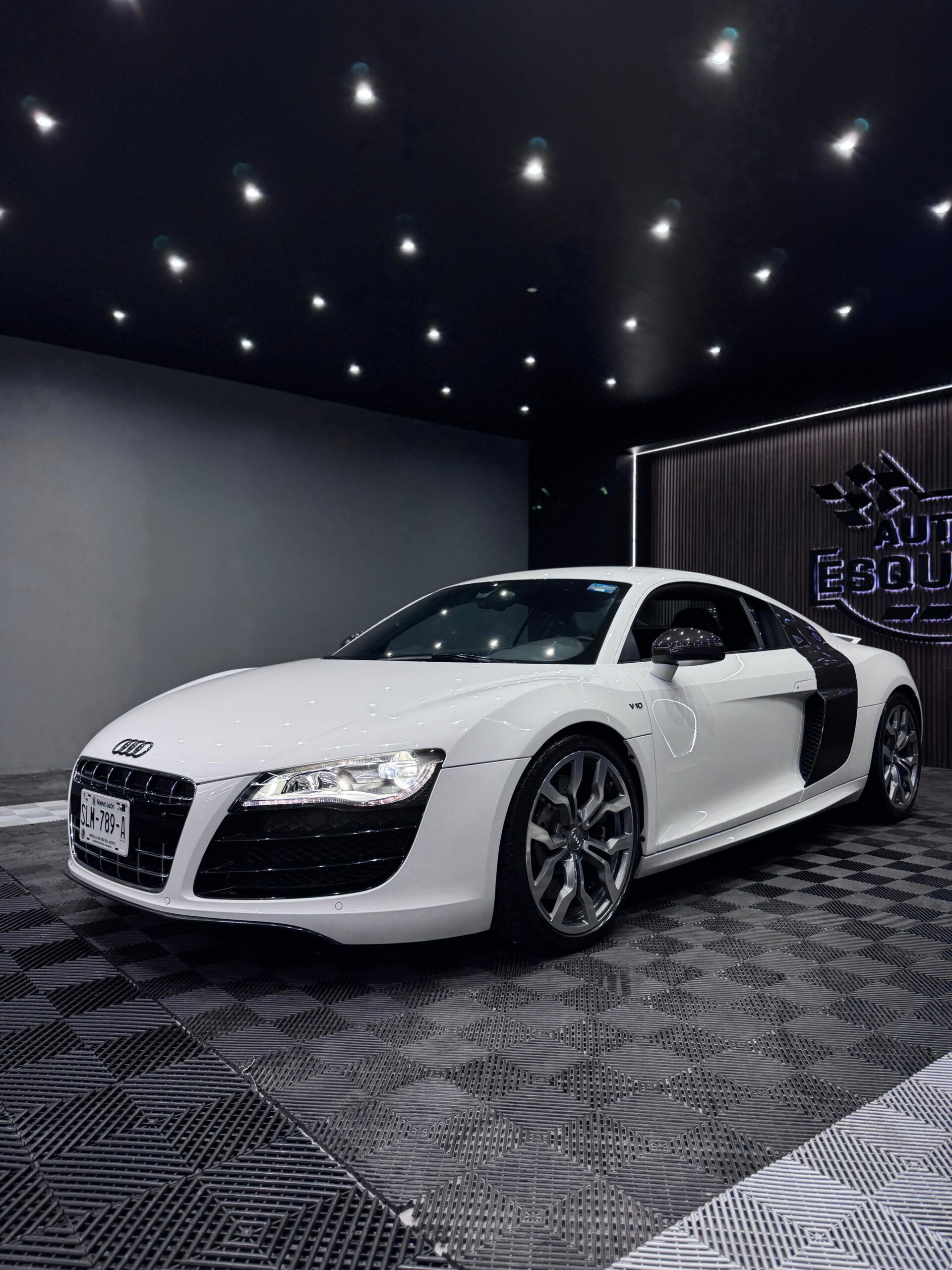 Imagen de WhatsApp 2025-10-24 a las 17.37.38_398cf2d6 AUDI R8 2012 - Image 3