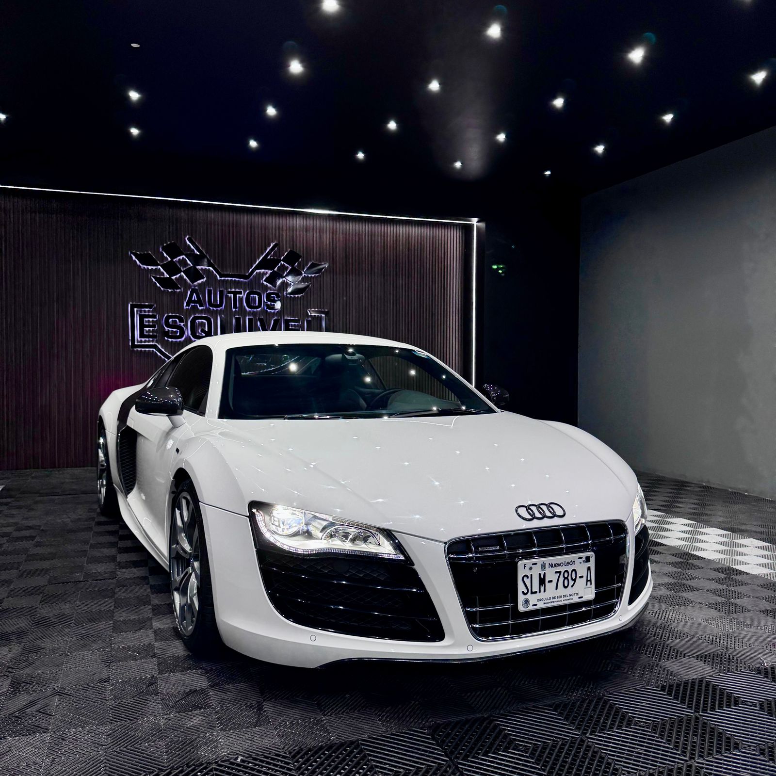 Imagen de WhatsApp 2025-10-24 a las 17.37.39_30696cd3 AUDI R8 2012 - Image 4