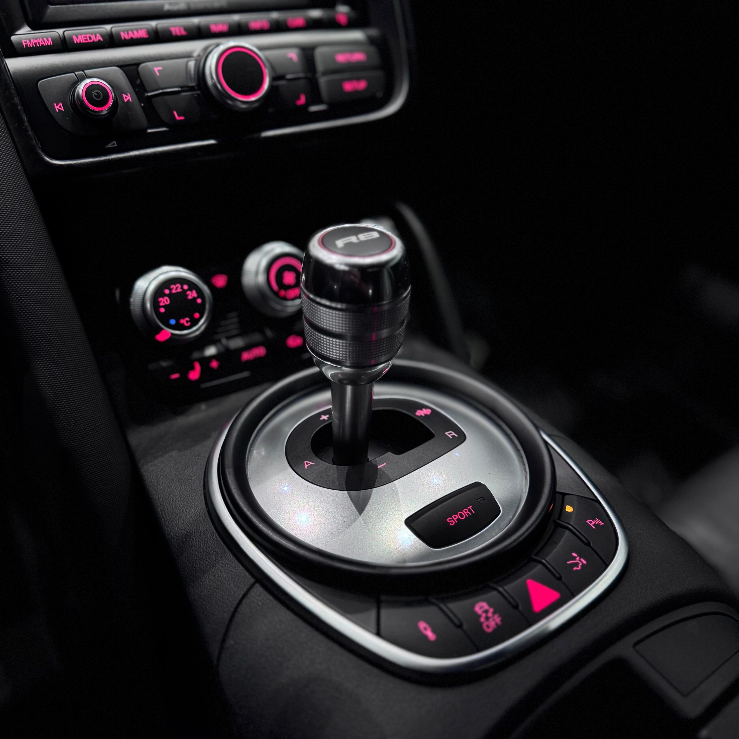 Imagen de WhatsApp 2025-10-24 a las 17.37.39_a146e350 AUDI R8 2012 - Image 18