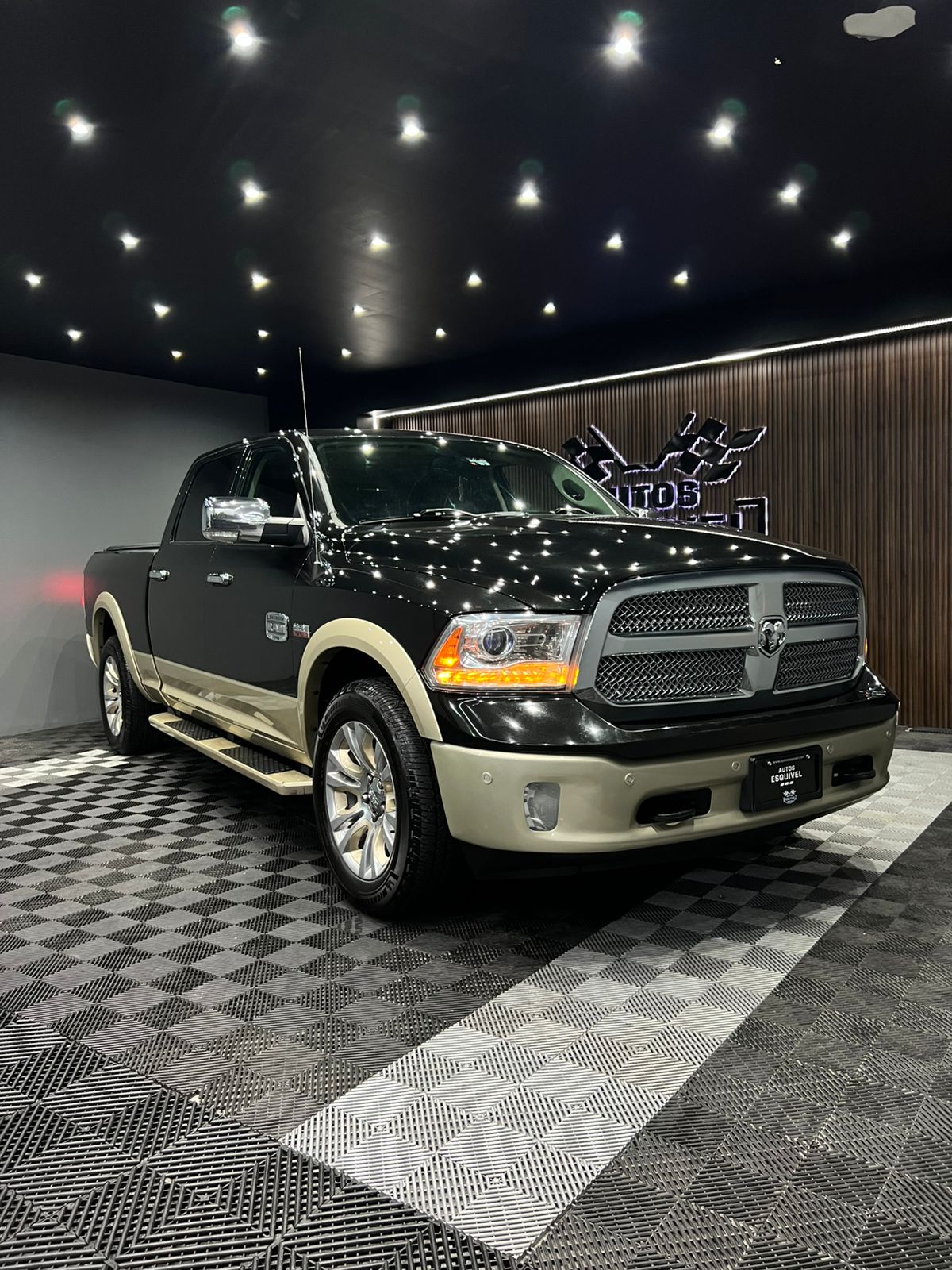 Imagen de WhatsApp 2025-10-25 a las 15.57.57_5c6fe9db DODGE RAM LONG HORN 2016 - Image 6