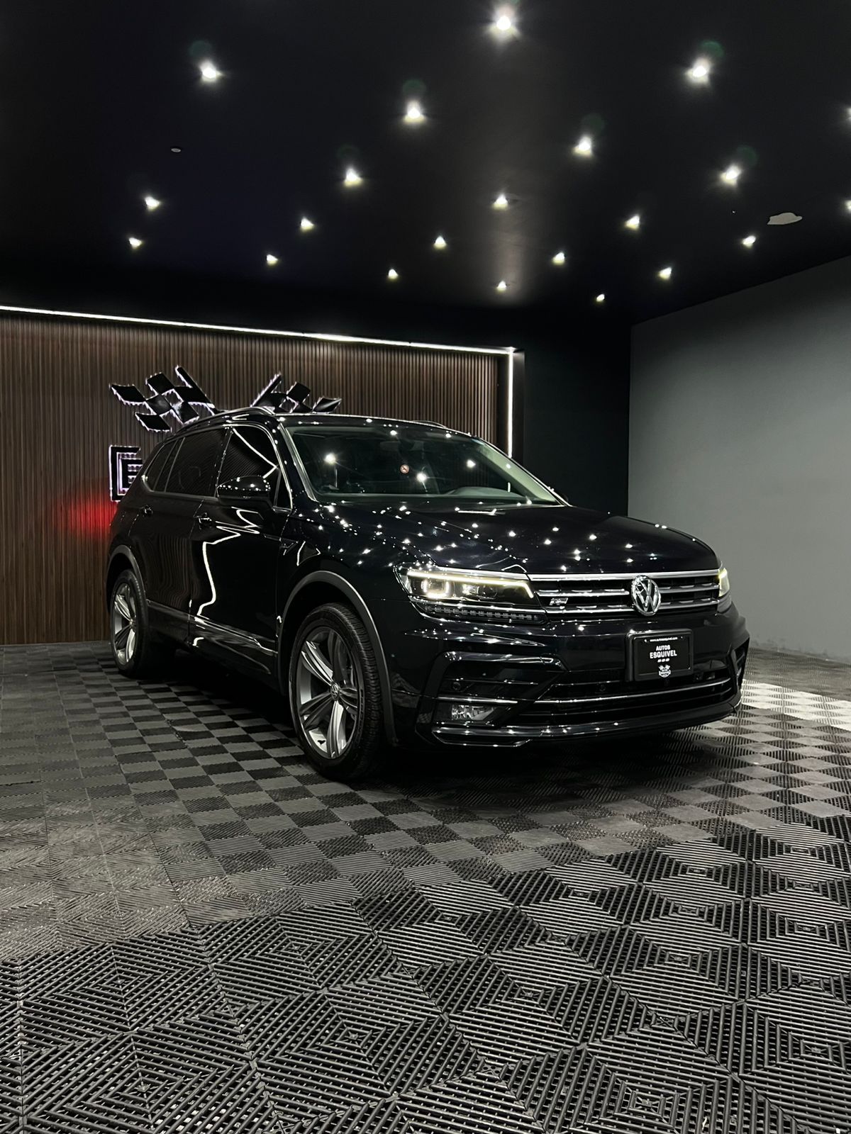 Imagen de WhatsApp 2025-10-27 a las 18.27.40_49397031 VOLKSWAGEN TIGUAN R LINE 2019 - Image 2