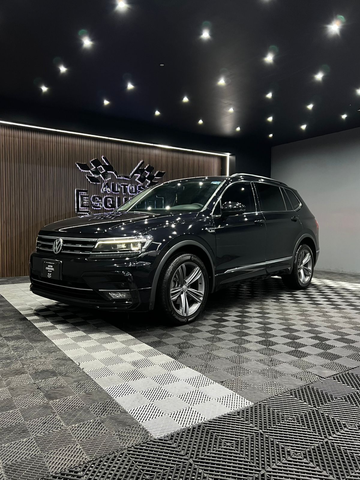 Imagen de WhatsApp 2025-10-27 a las 18.27.40_a2680f25 VOLKSWAGEN TIGUAN R LINE 2019 - Image 3