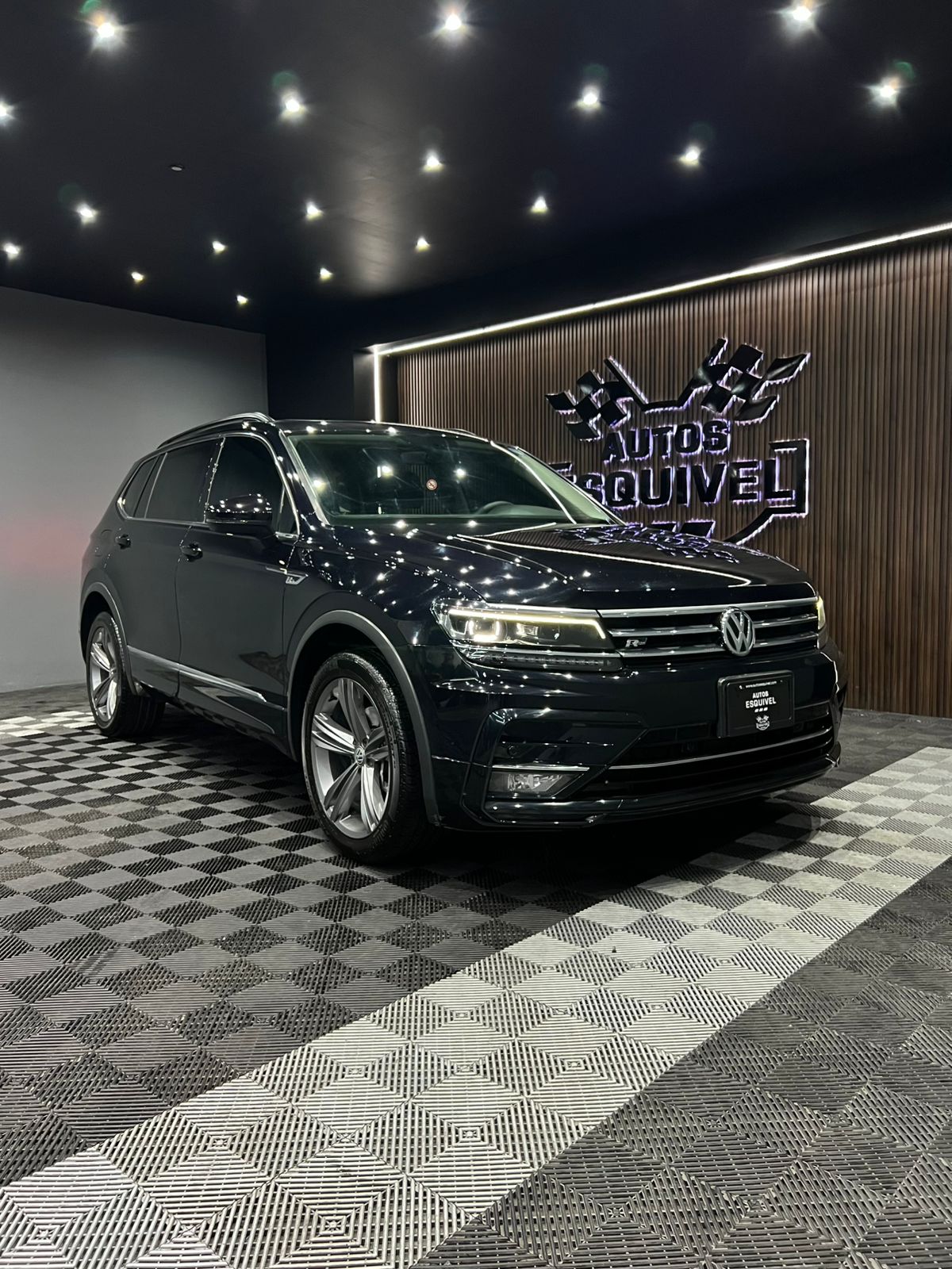 Imagen de WhatsApp 2025-10-27 a las 18.27.40_c02bbbe1 VOLKSWAGEN TIGUAN R LINE 2019 - Image 6