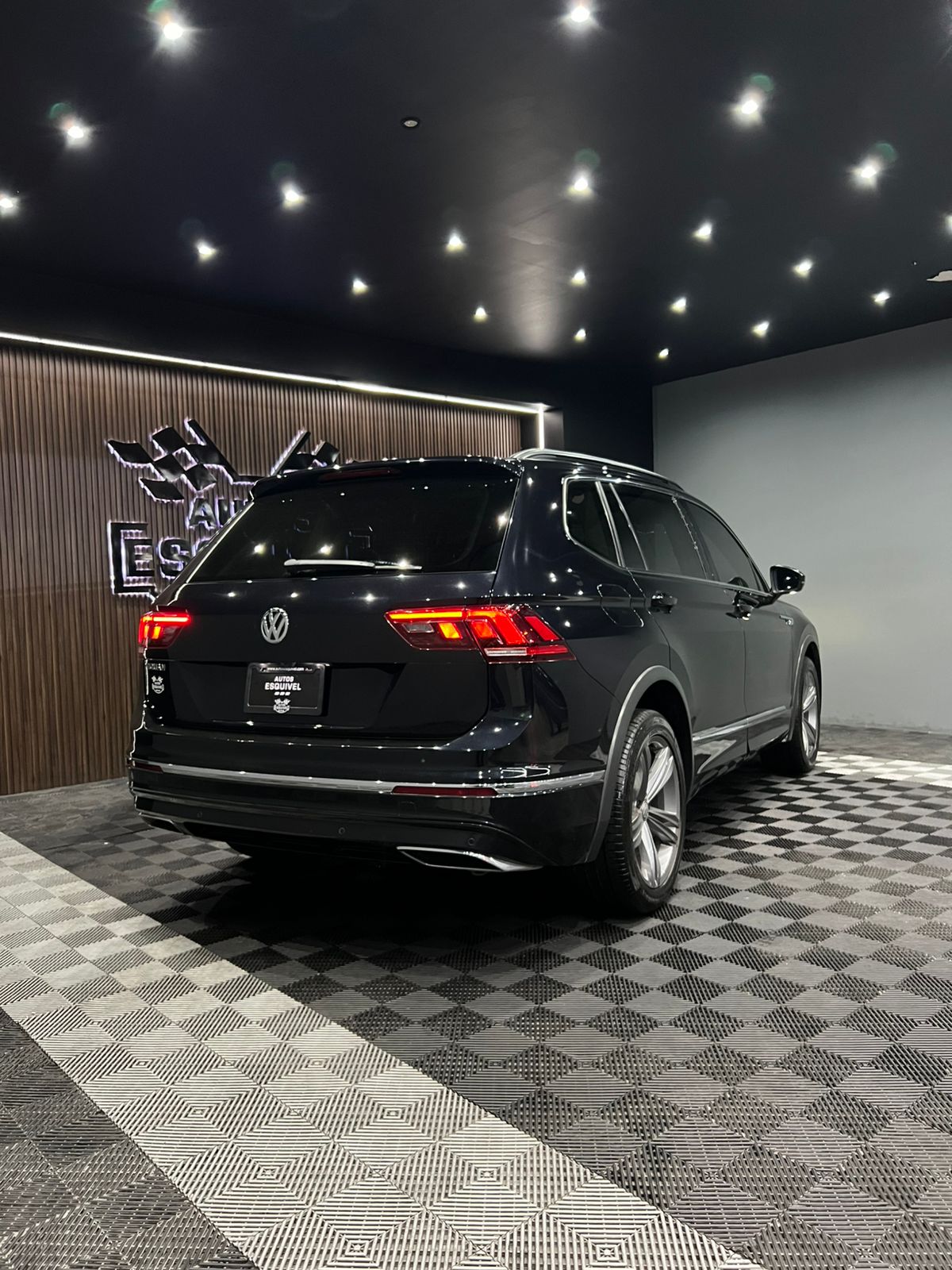 Imagen de WhatsApp 2025-10-27 a las 18.27.41_b309ec17 VOLKSWAGEN TIGUAN R LINE 2019 - Image 7