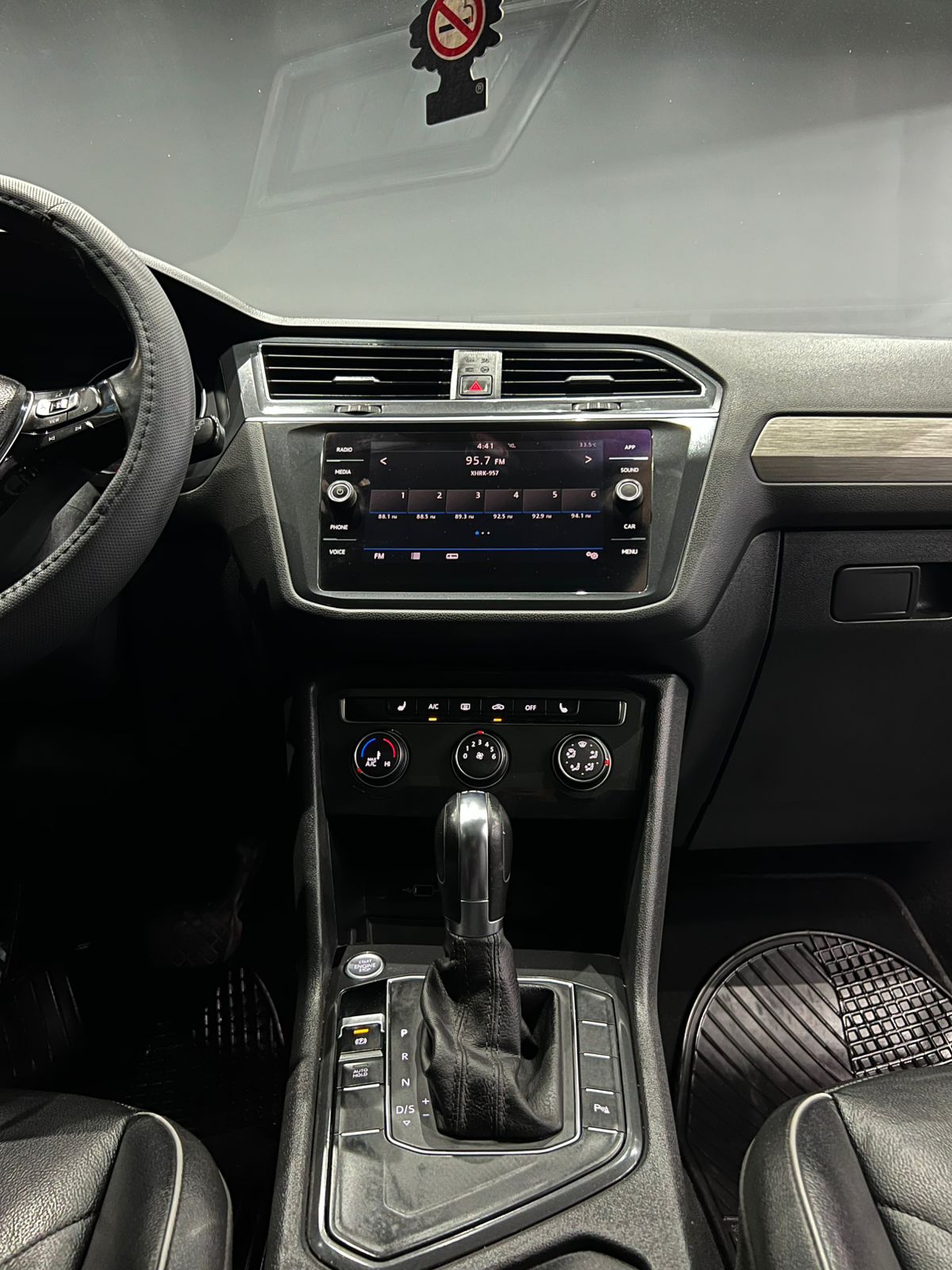 Imagen de WhatsApp 2025-10-27 a las 18.27.41_c88fdb79 VOLKSWAGEN TIGUAN R LINE 2019 - Image 12