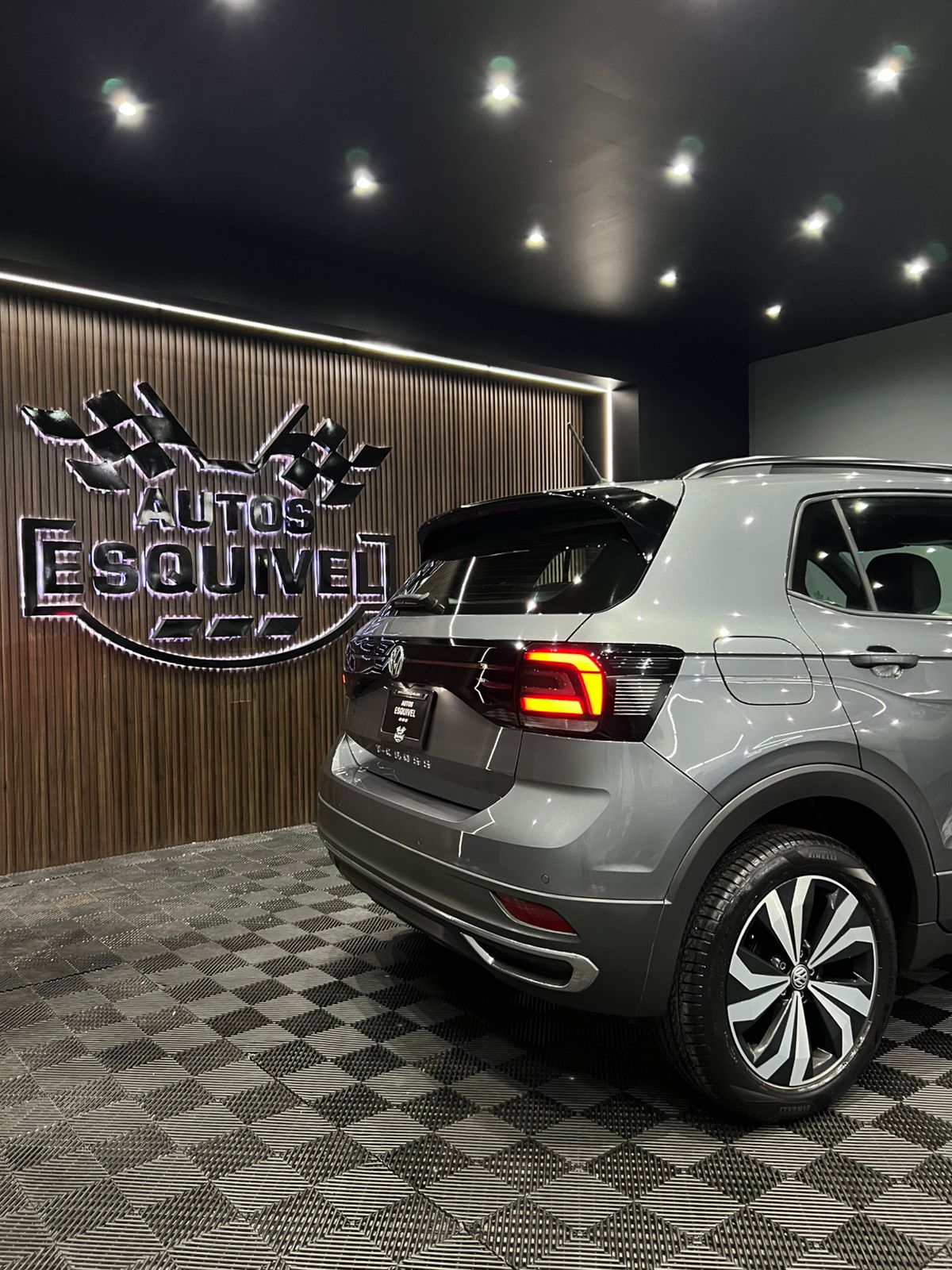 VOLKSWAGEN T-CROSS 2021 - Image 7