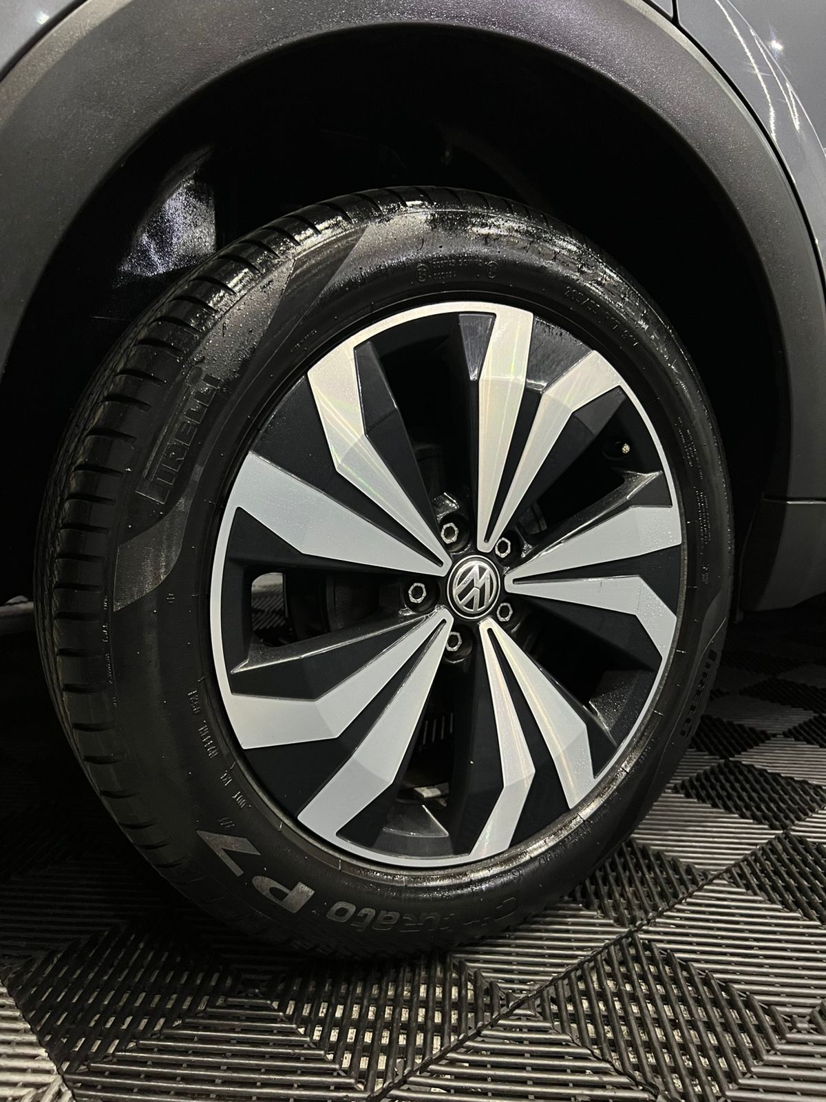 VOLKSWAGEN T-CROSS 2021 - Image 13