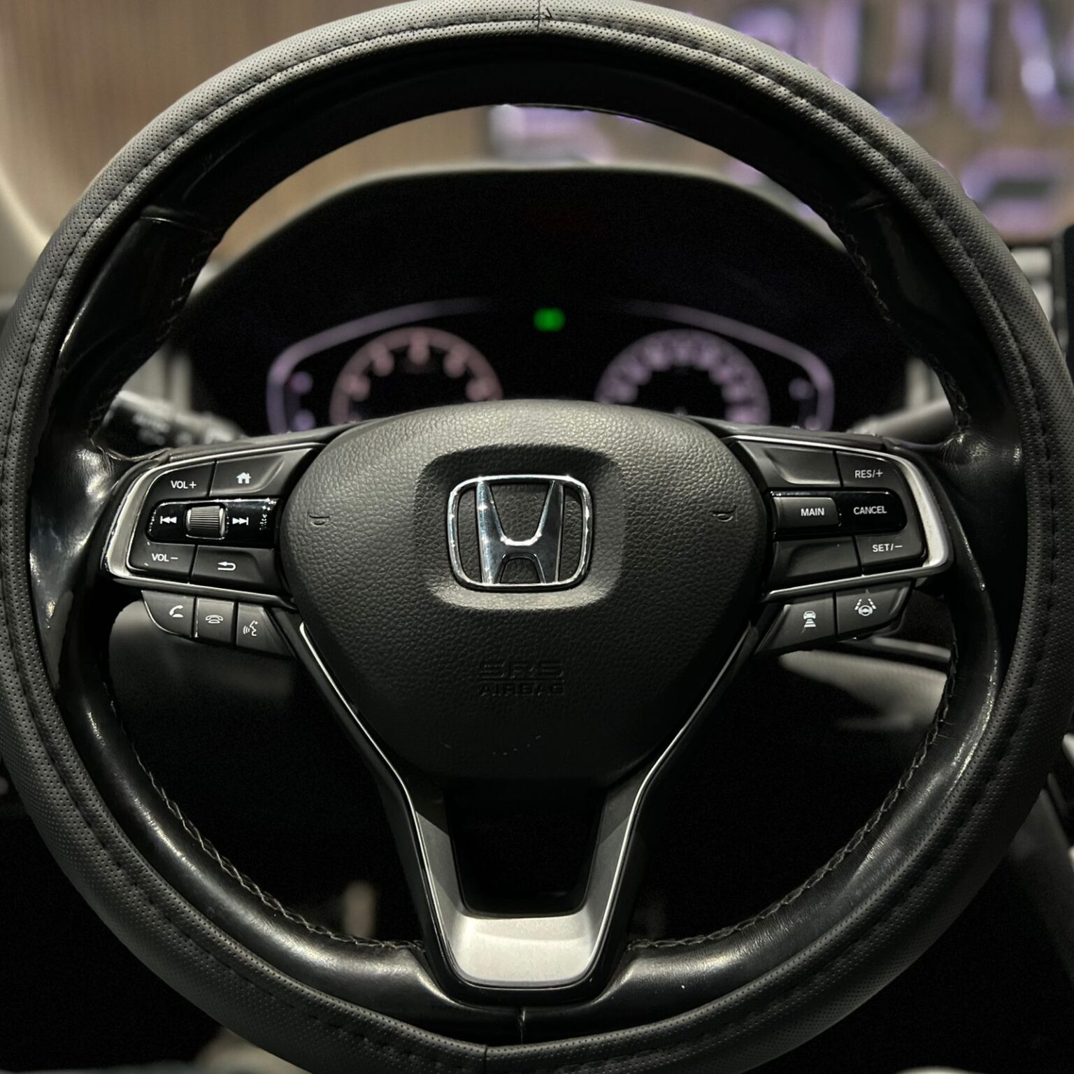 HONDA ACCORD TOURING 2019 - Image 15