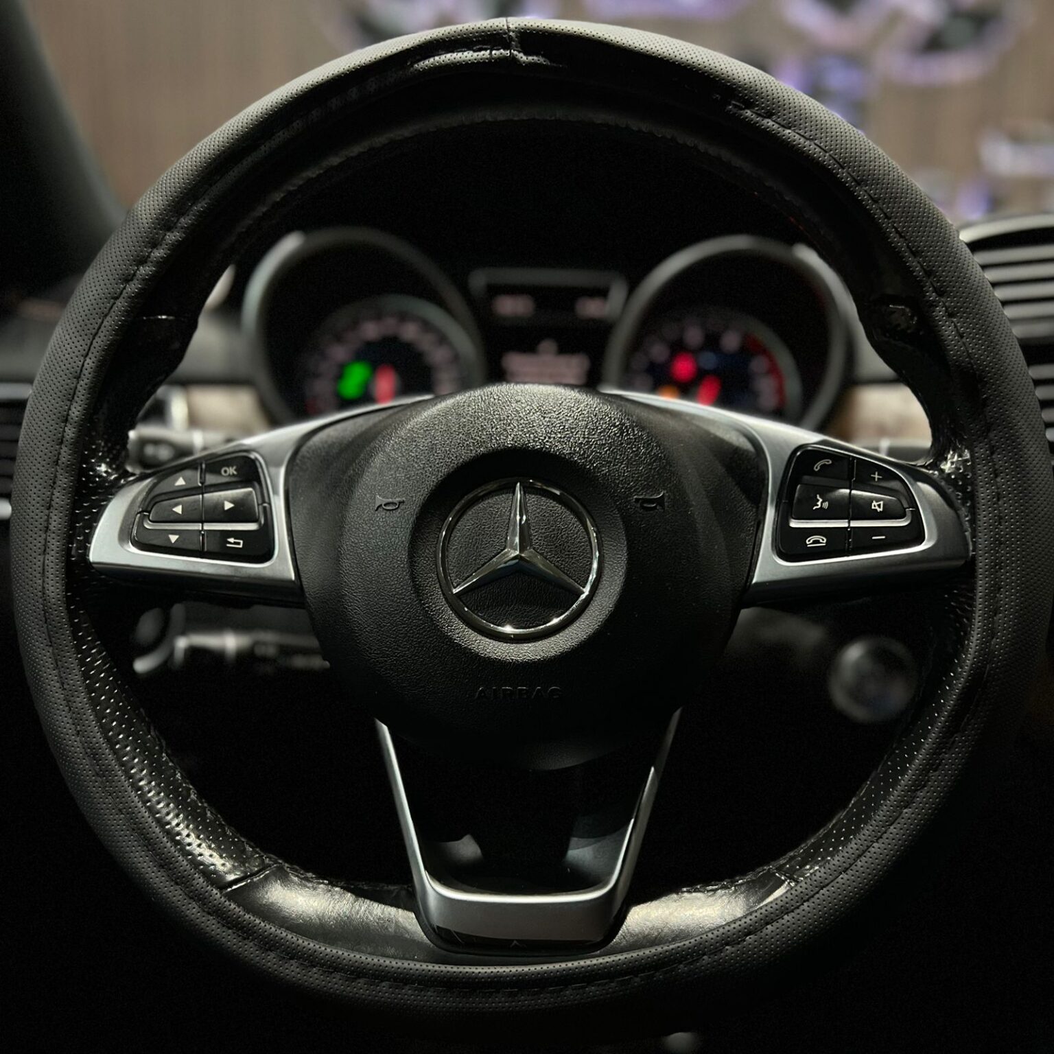 MERCEDES BENZ GLE 43 AMG 2018 - Image 17