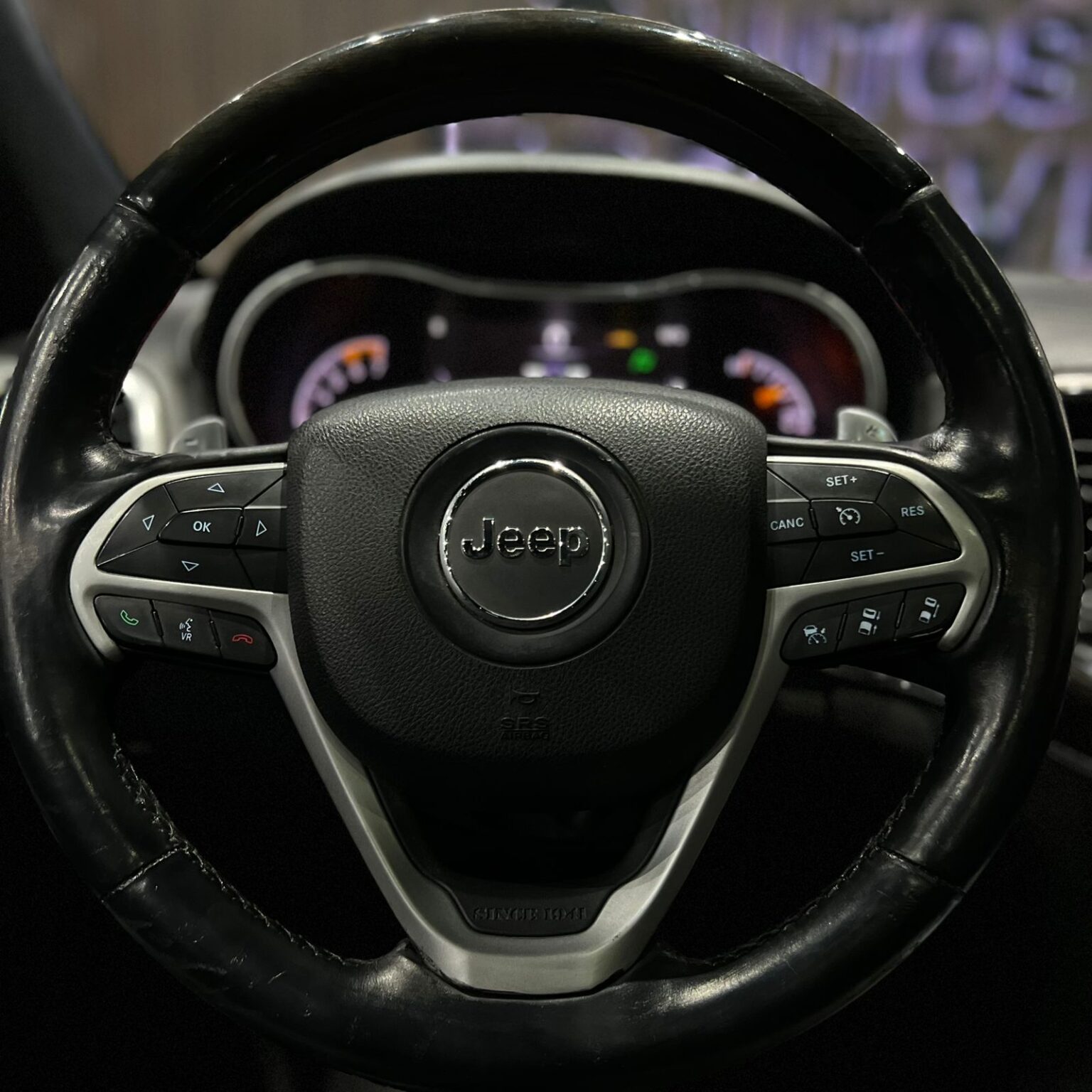 JEEP CHEROKEE SUMMIT 2014 - Image 15