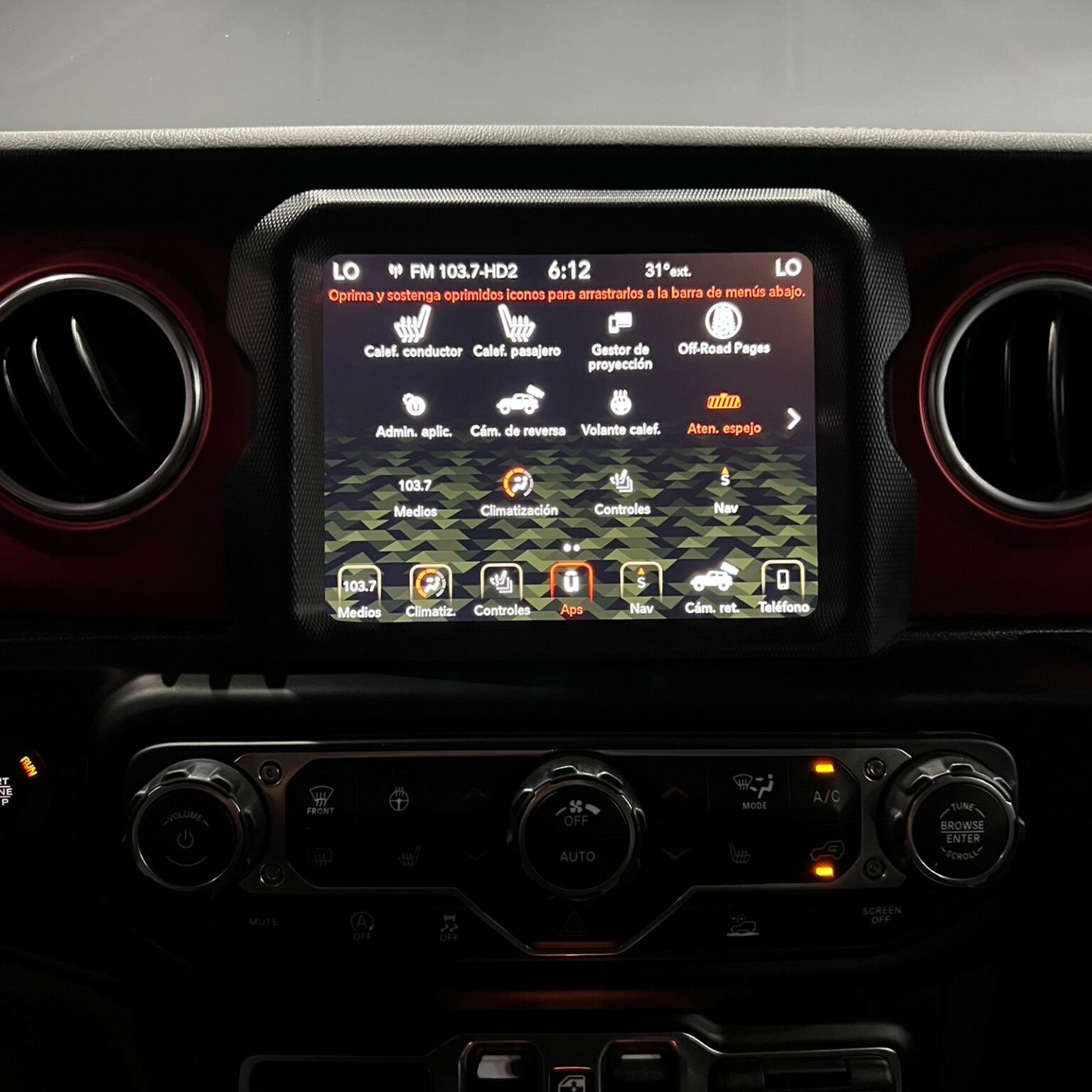 JEEP RUBICON DELUXE 2022 - Image 12