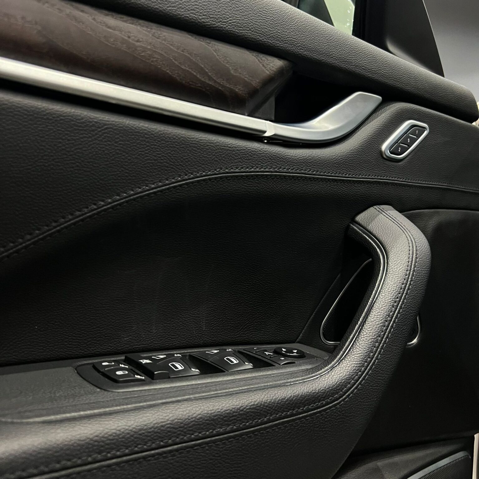 MASERATI LEVANTE HYBRID 2022 - Image 16