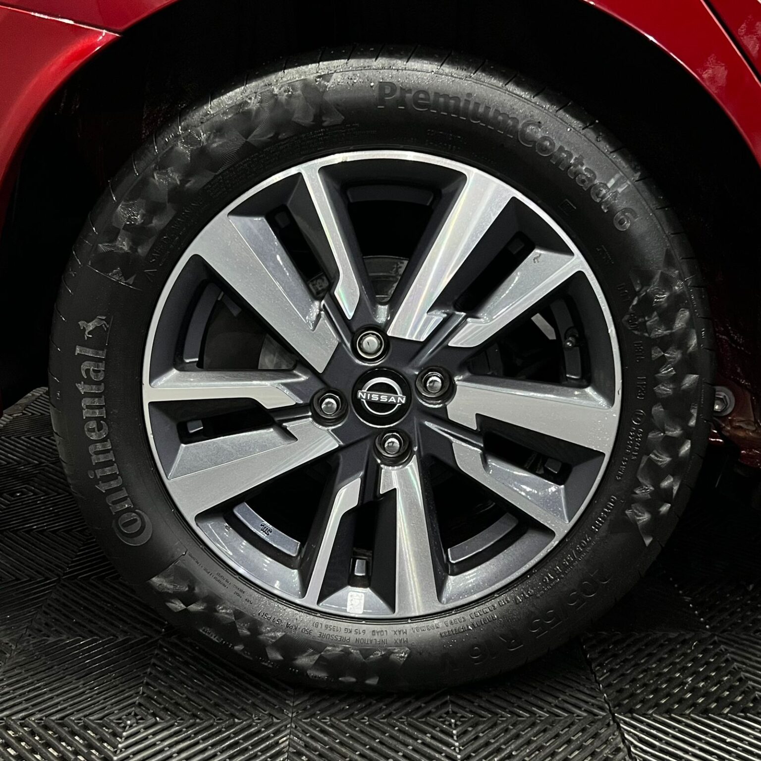 NISSAN VERSA 2023 - Image 15