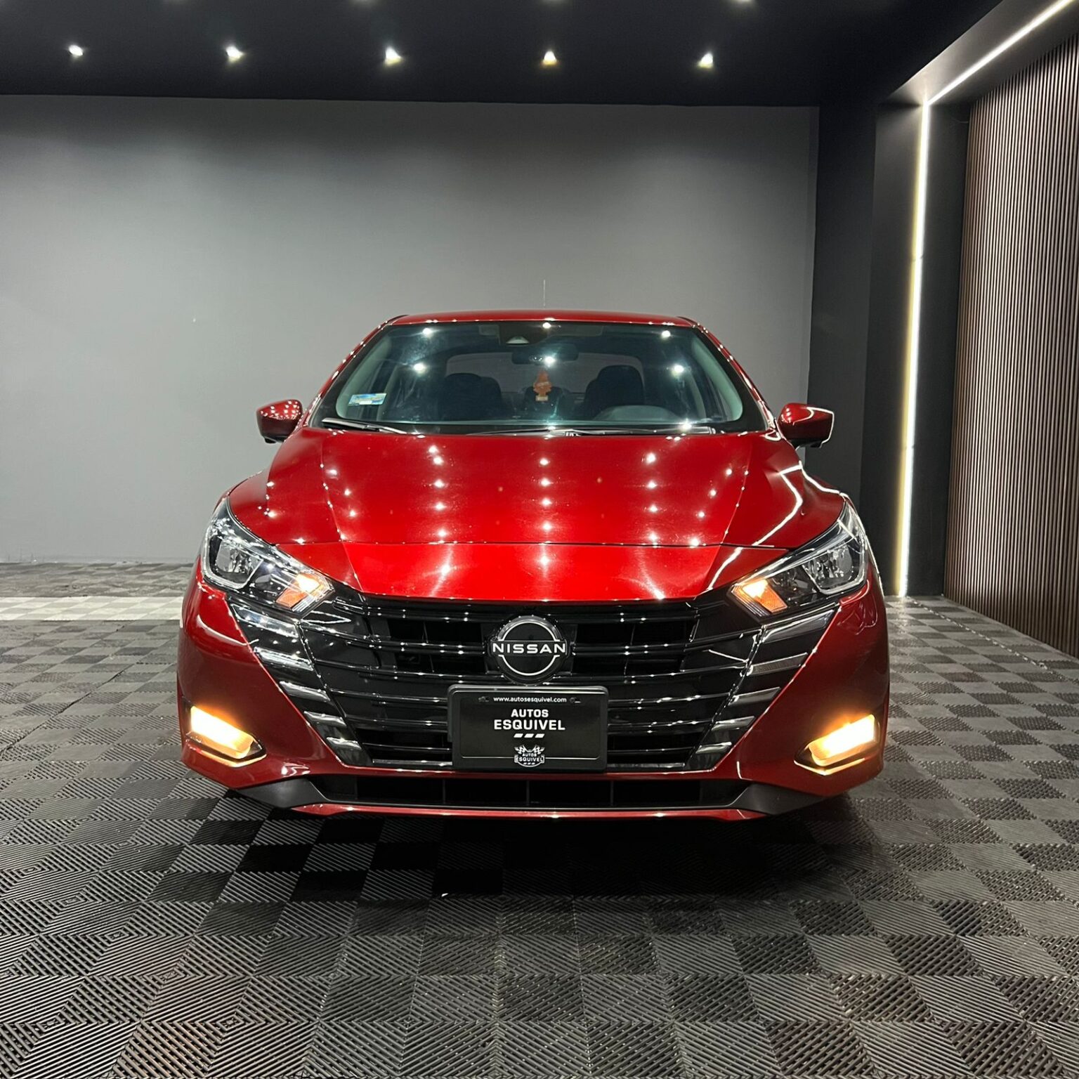 NISSAN VERSA 2023 - Image 4