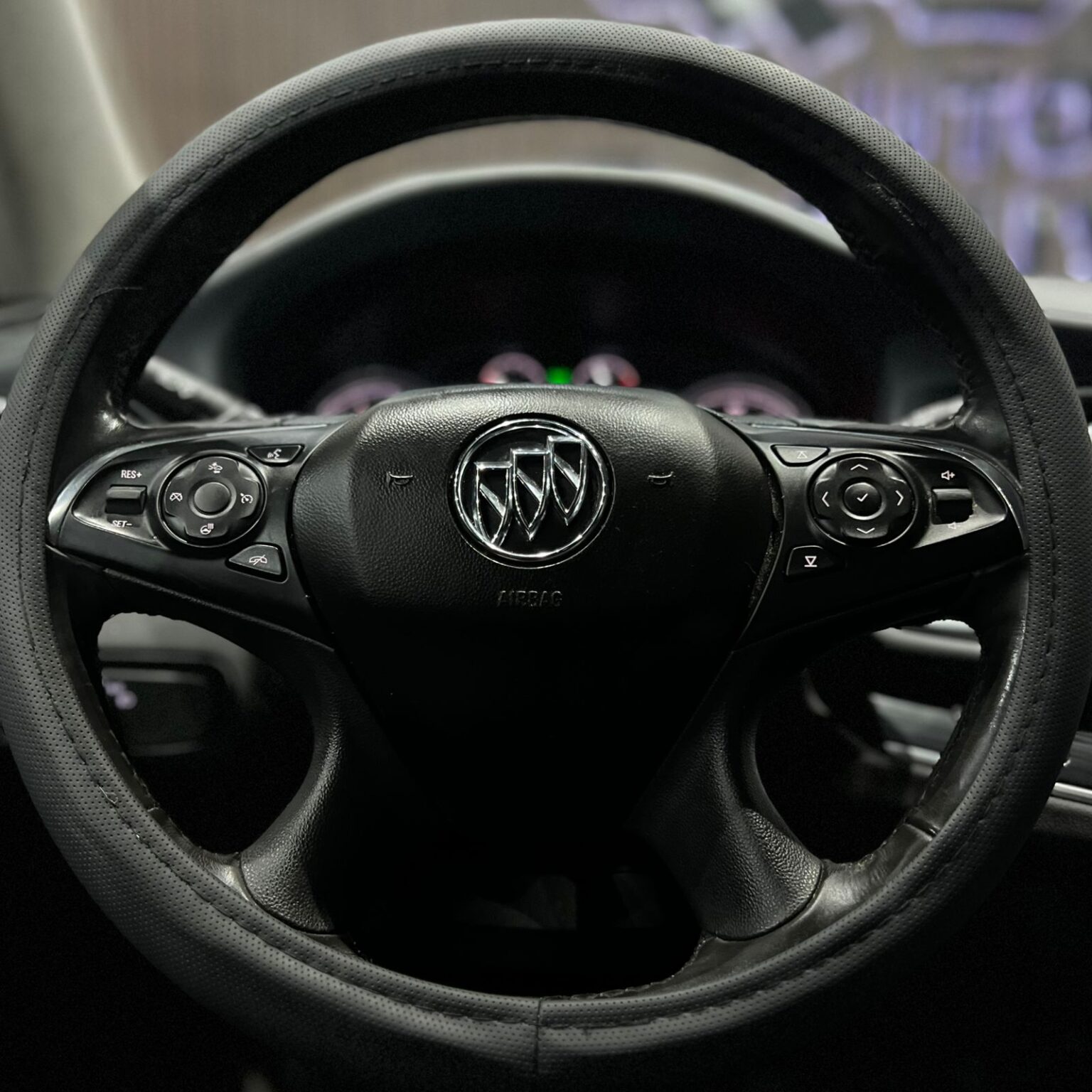 BUICK ENCLAVE 2018 - Image 17