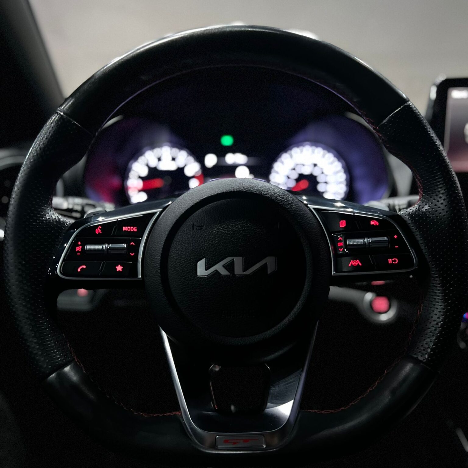 KIA FORTE GT 2022 - Image 15