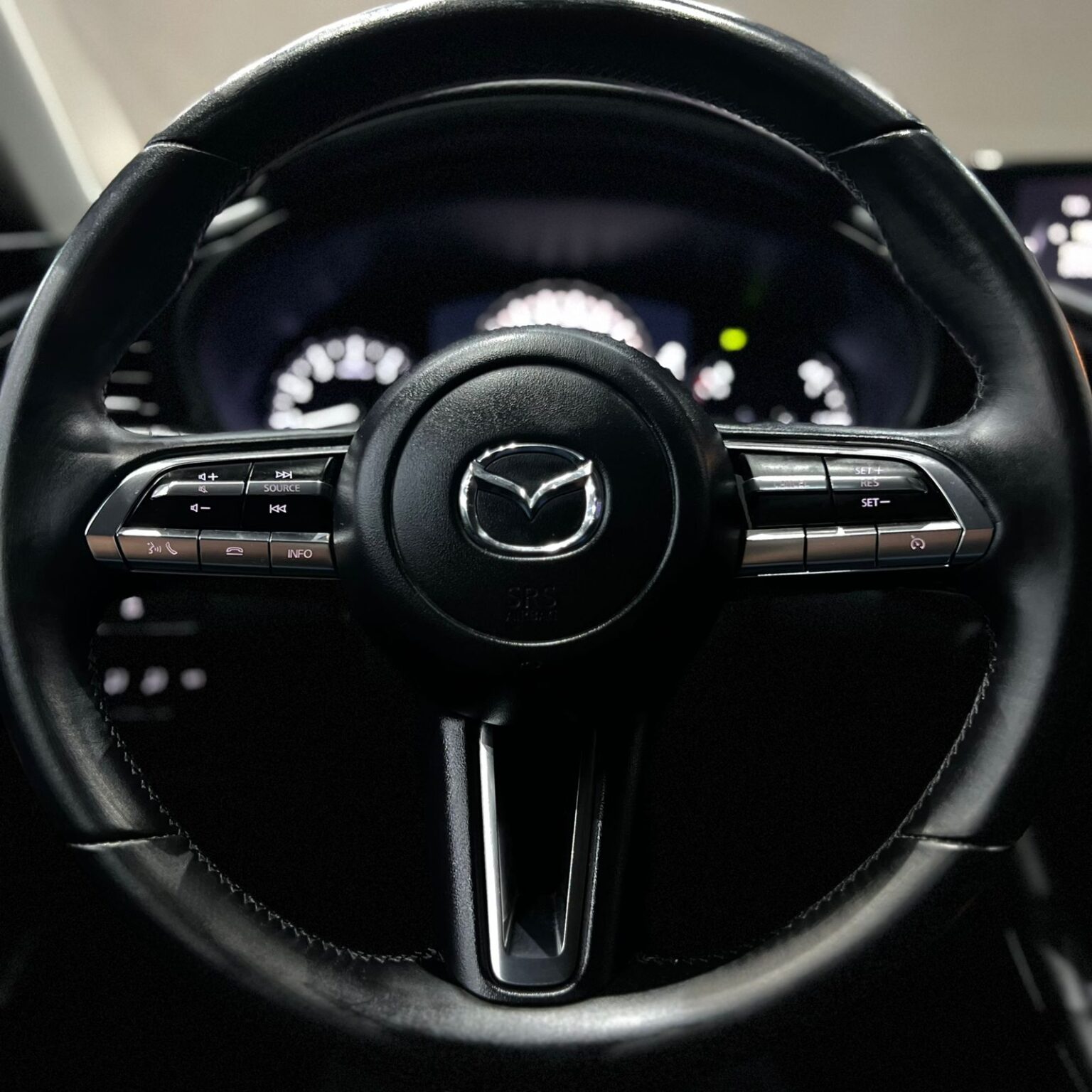 MAZDA M3 2019 - Image 14