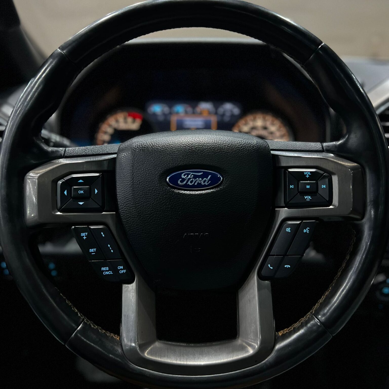 FORD LOBO LIMITED 2016 - Image 13