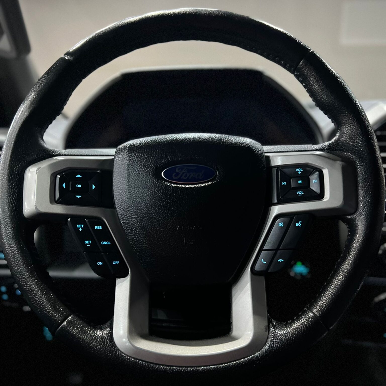 FORD LOBO LARIAT 2016 - Image 12