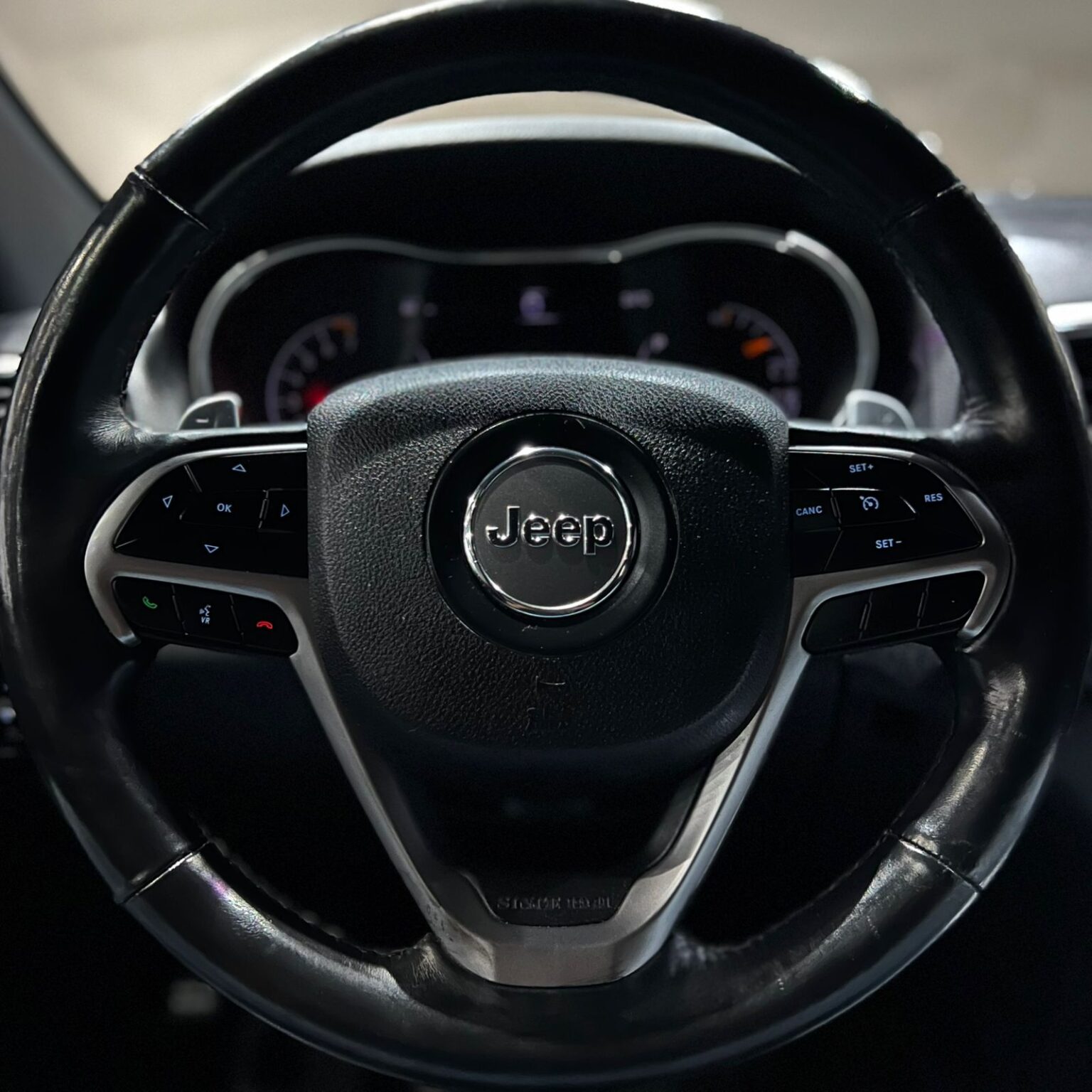 JEEP GRAND CHEROKEE BLACK EDITION 2017 - Image 14