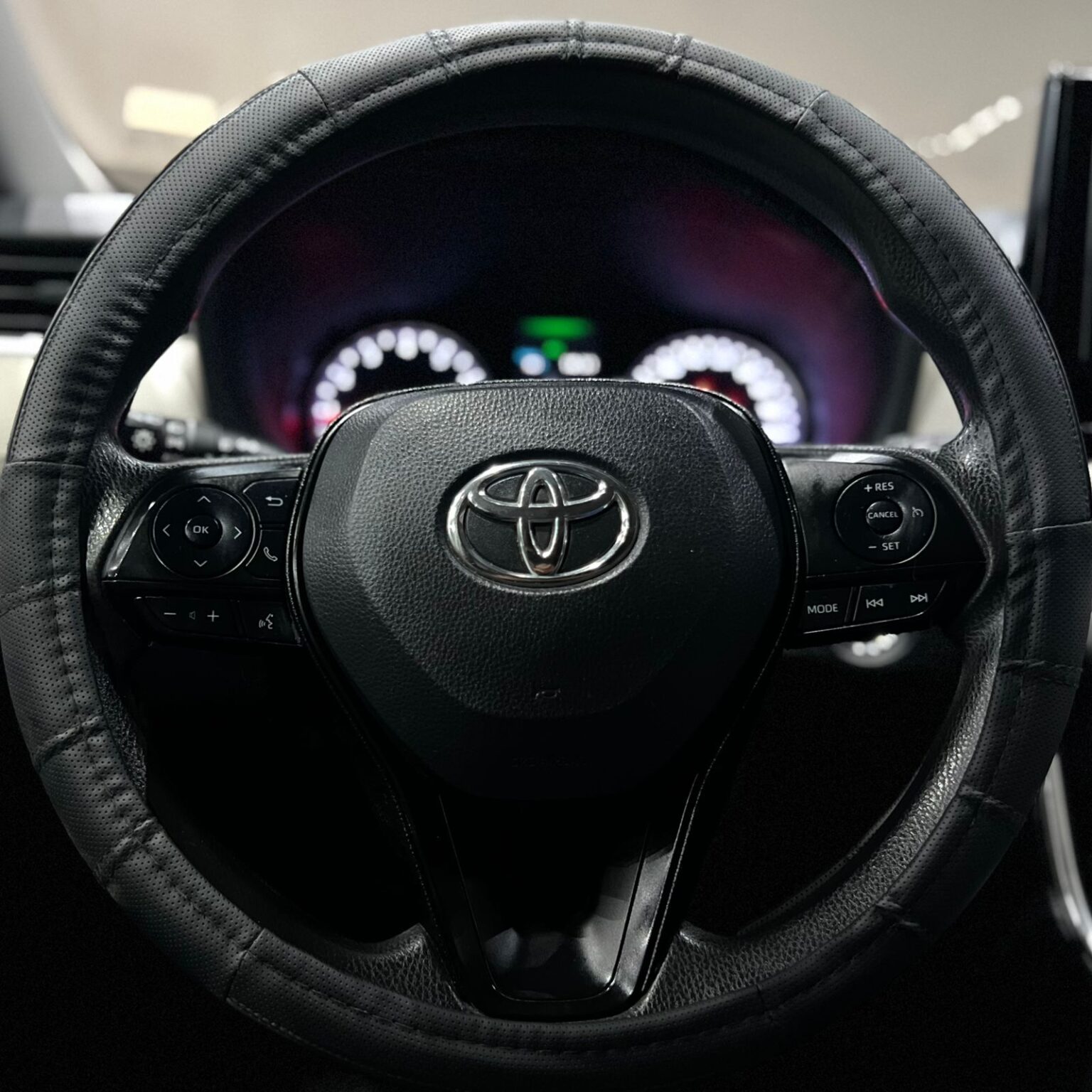 TOYOTA RAV 4 XLE 2019 - Image 13