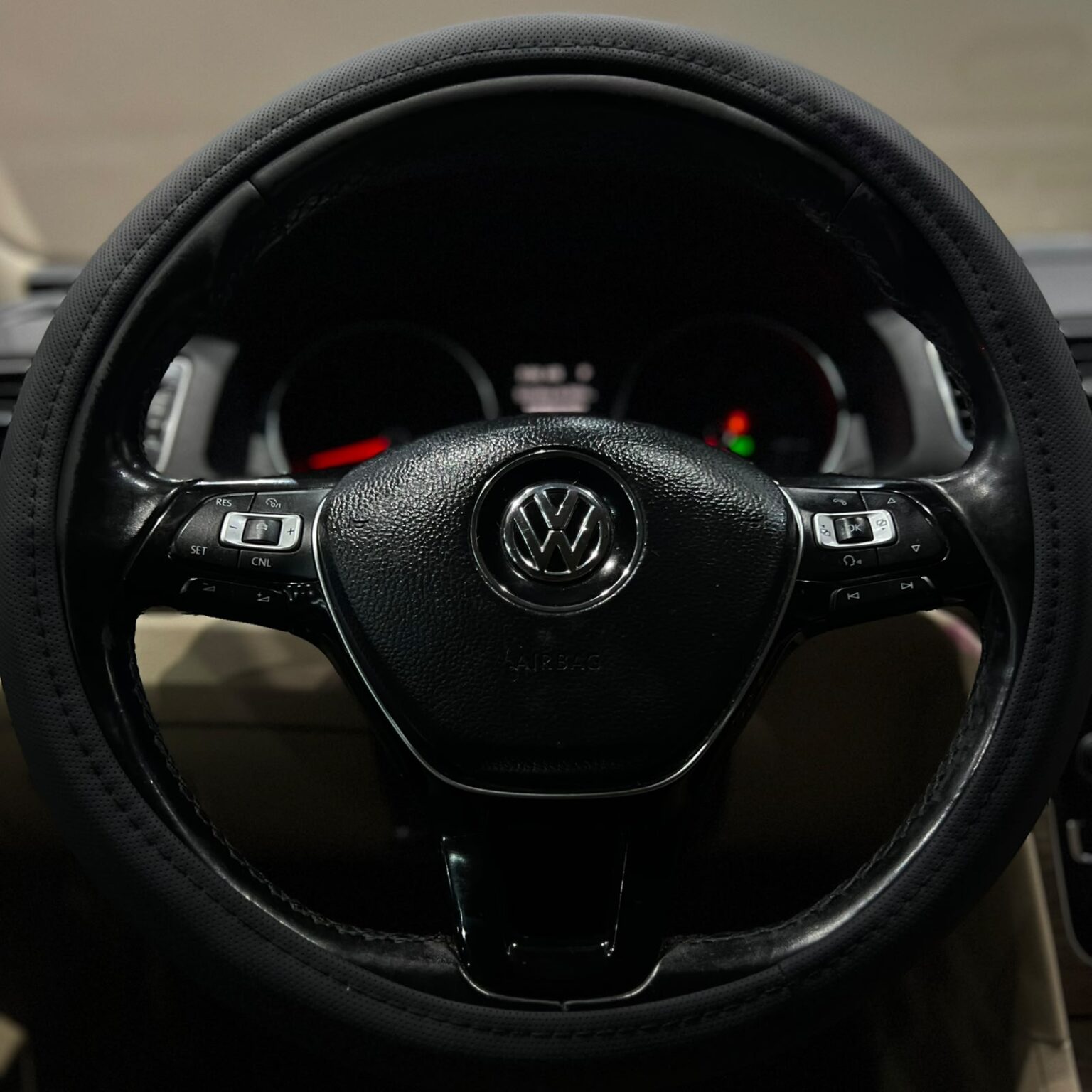 VOLKSWAGEN PASSAT R LINE 2017 - Image 11