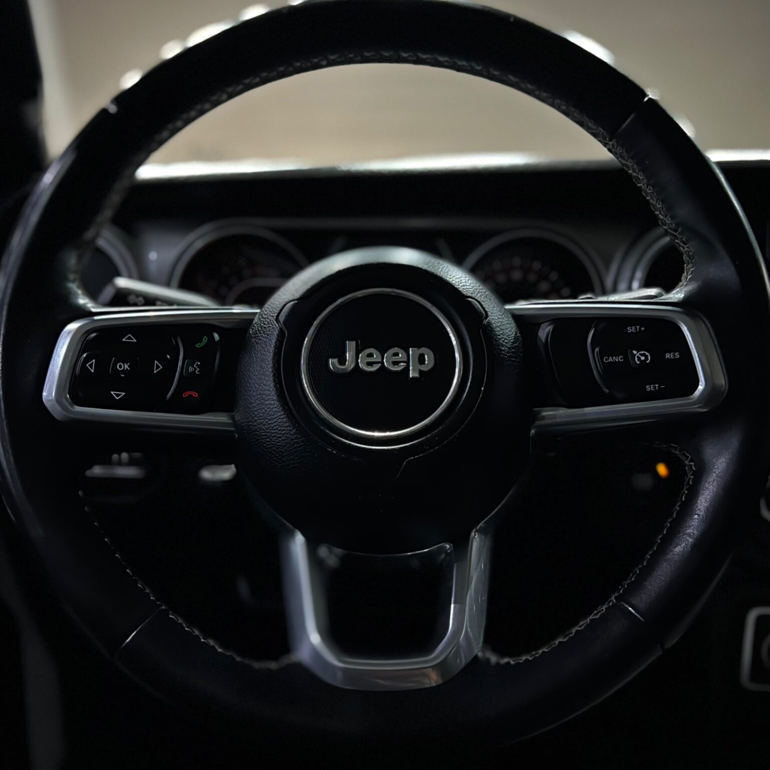 JEEP SAHARA 2018 - Image 9