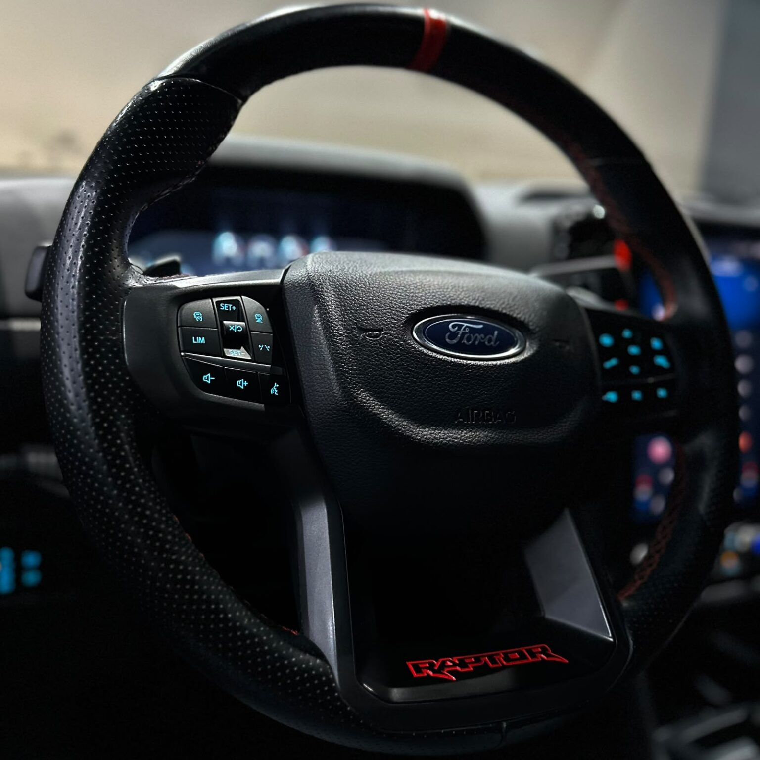 FORD RANGER RAPTOR 2023 - Image 13