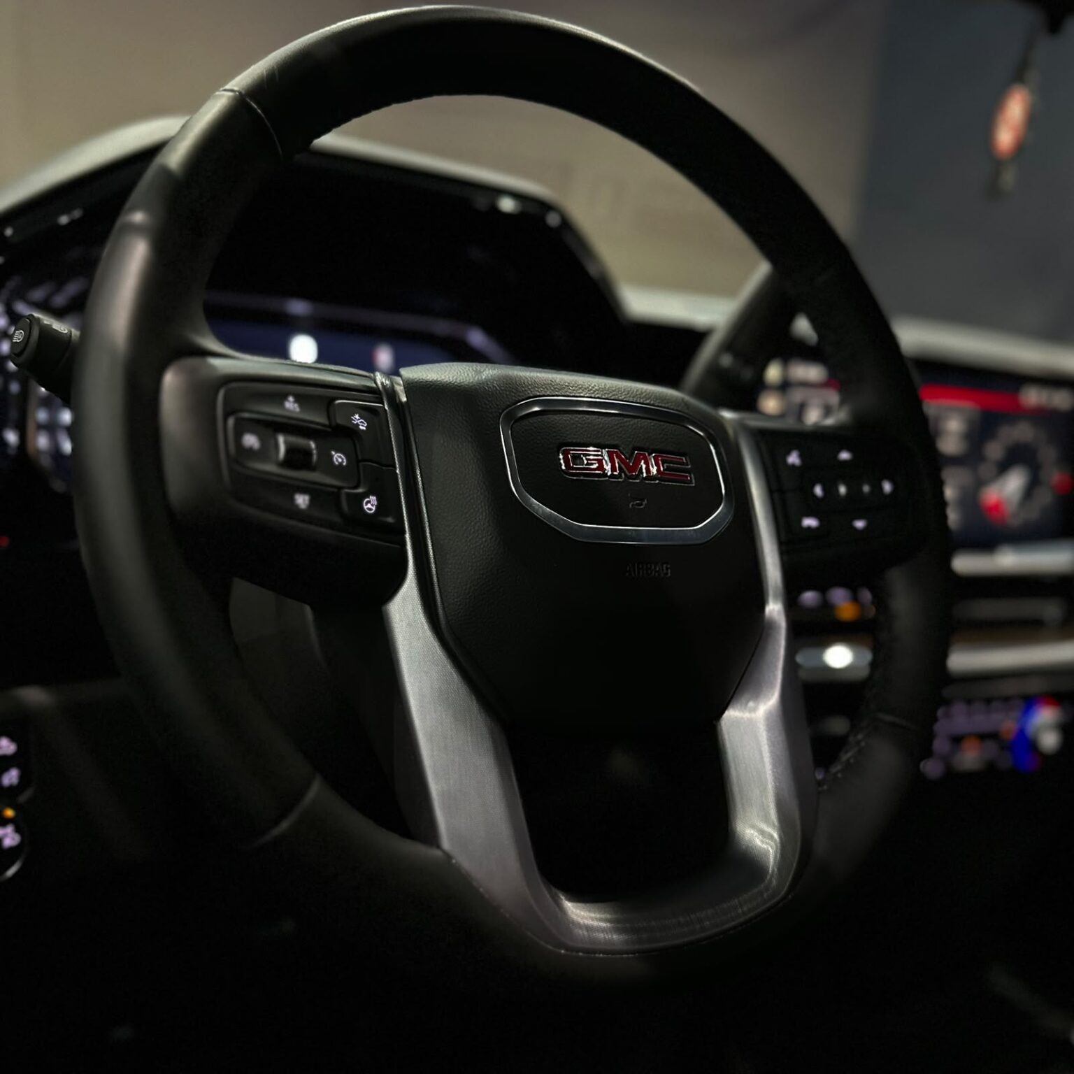 GMC SIERRA 2025 - Image 12
