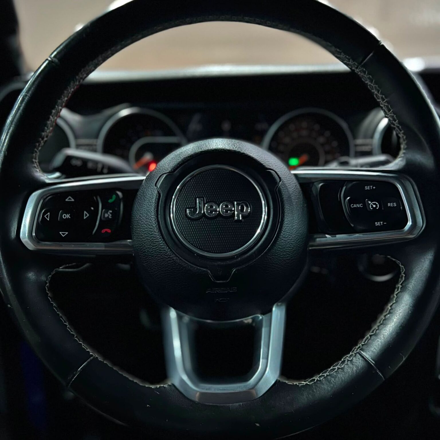 JEEP SAHARA 2018 - Image 12