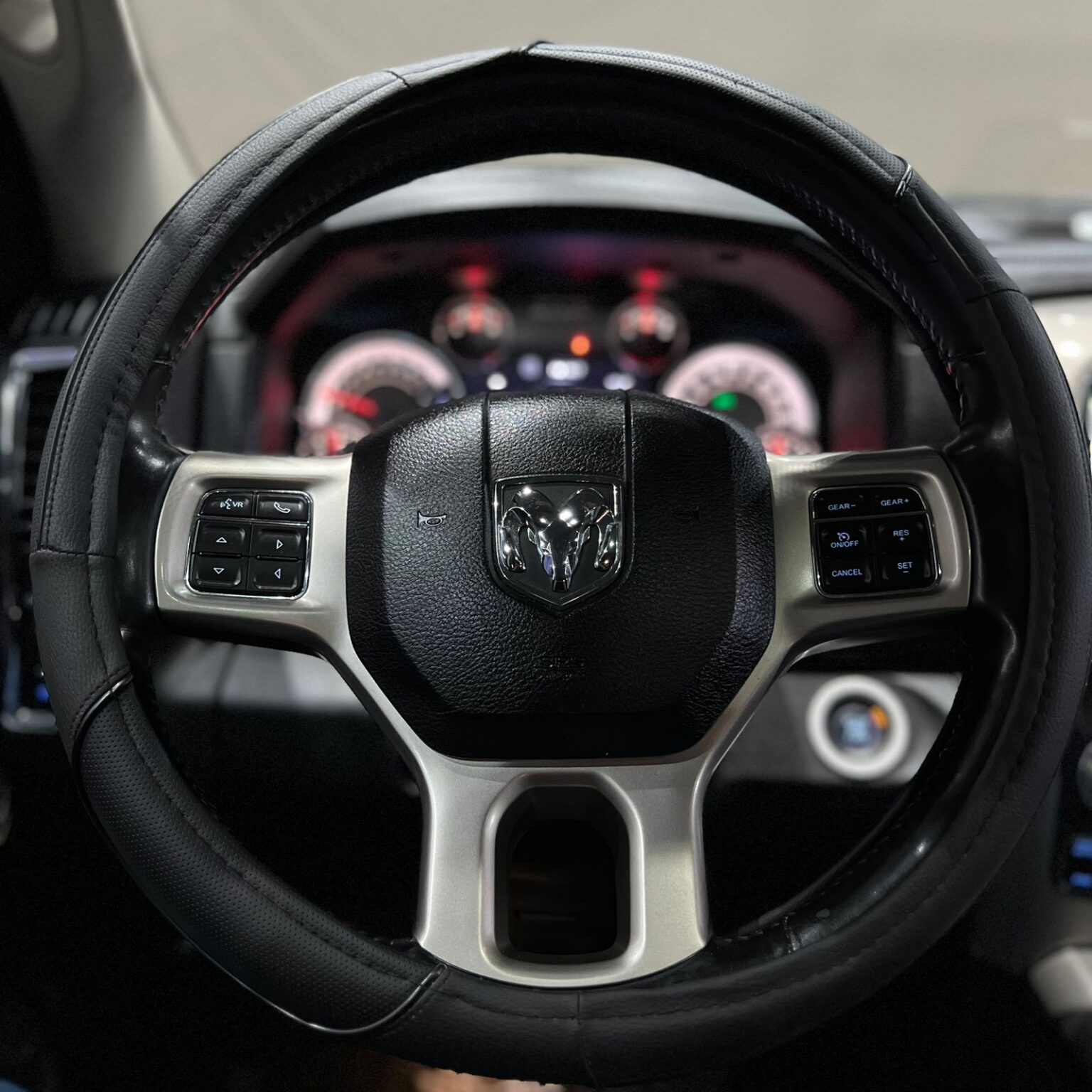 DODGE RAM LARAMIE 2015 - Image 13
