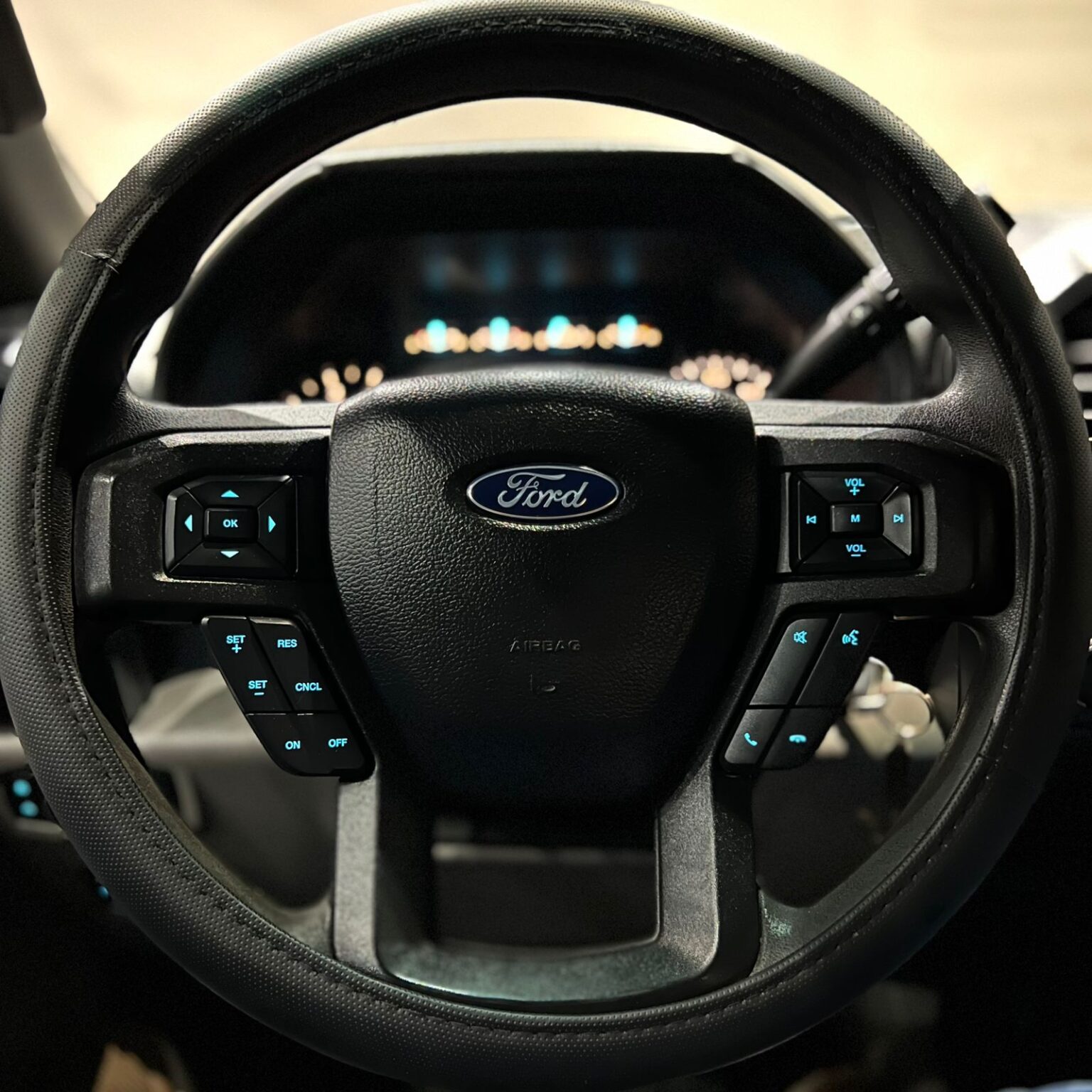 FORD LOBO STX 2018 - Image 11