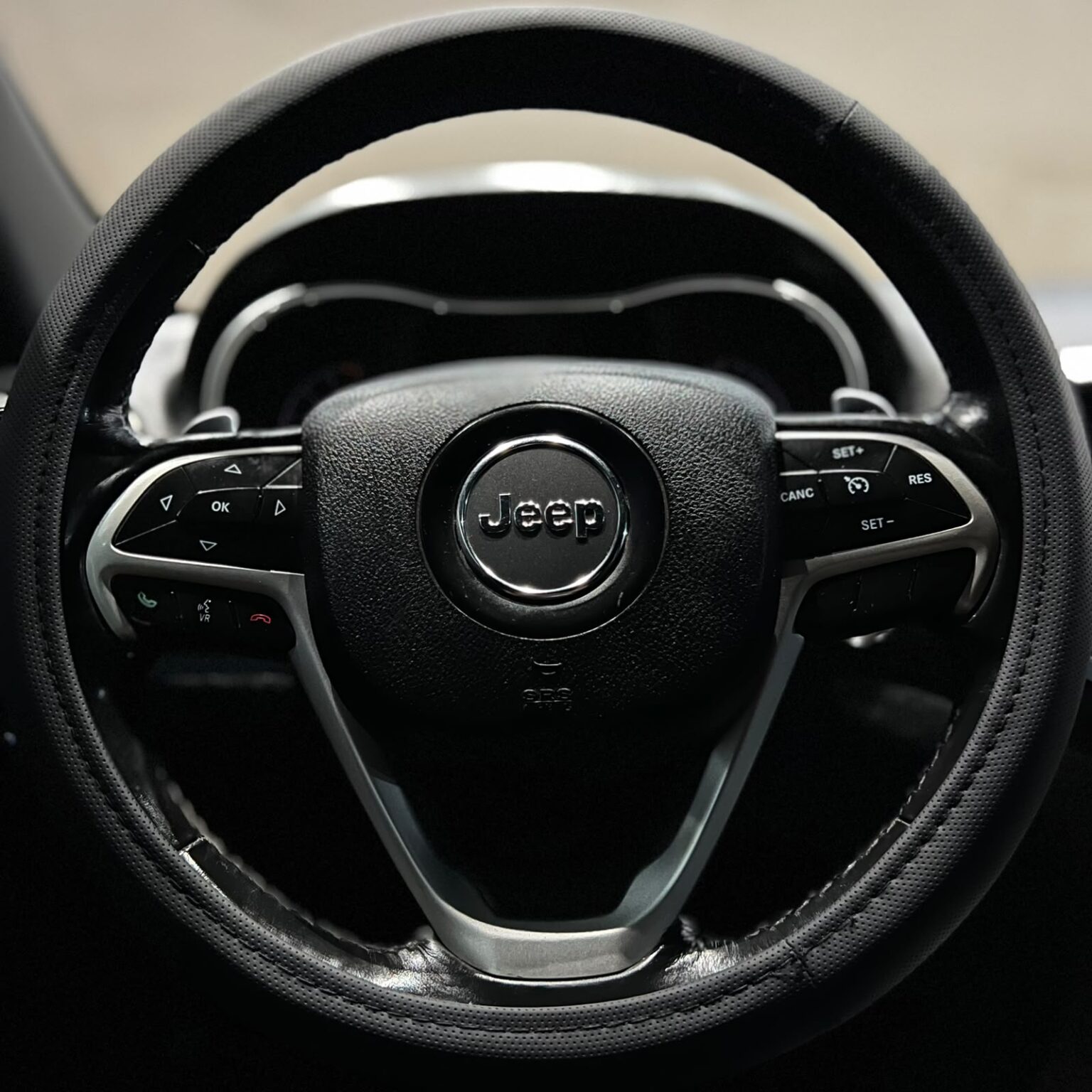 JEEP GRAND CHEROKEE BLACK EDITION 2015 - Image 12