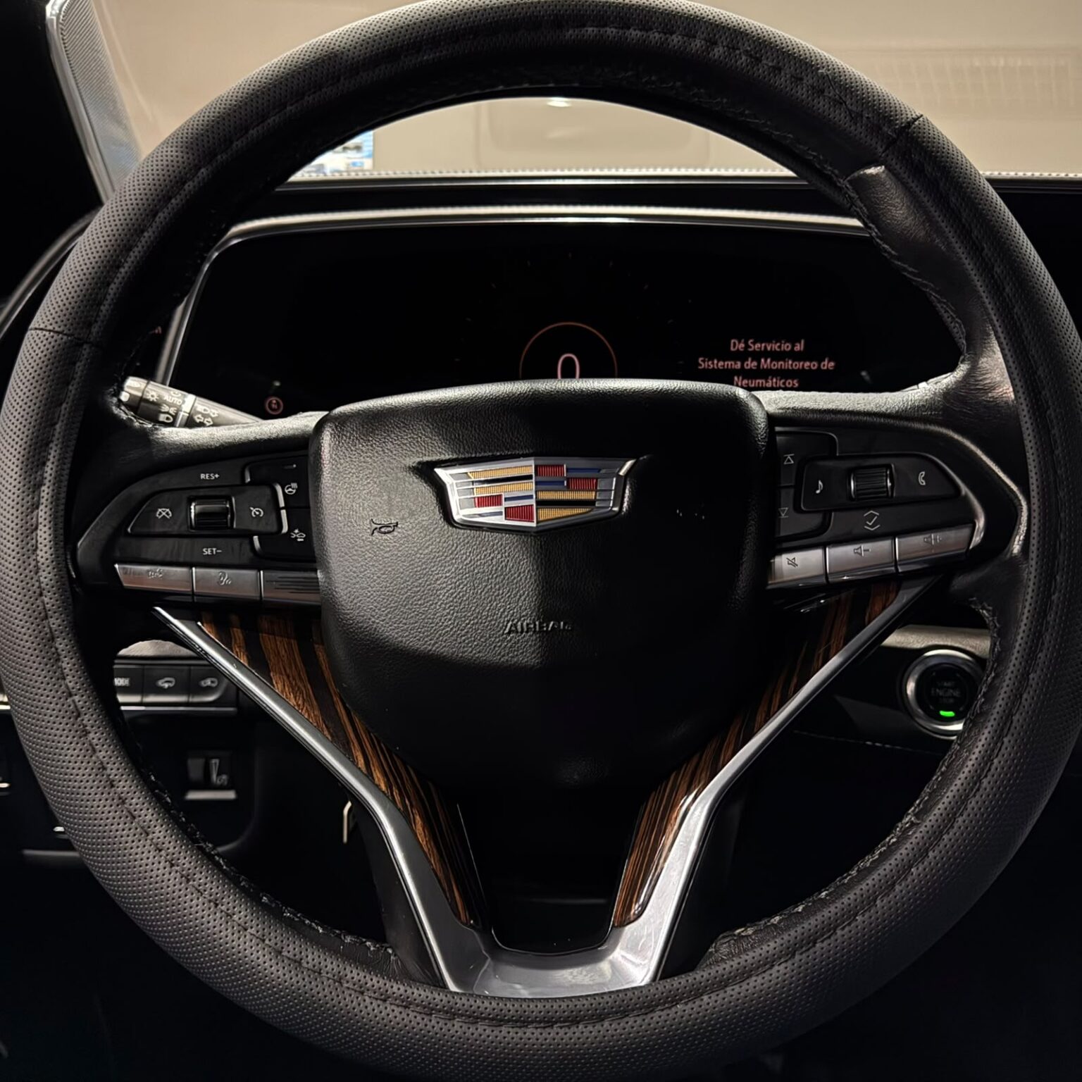CADILLAC ESCALADE 2021 - Image 15