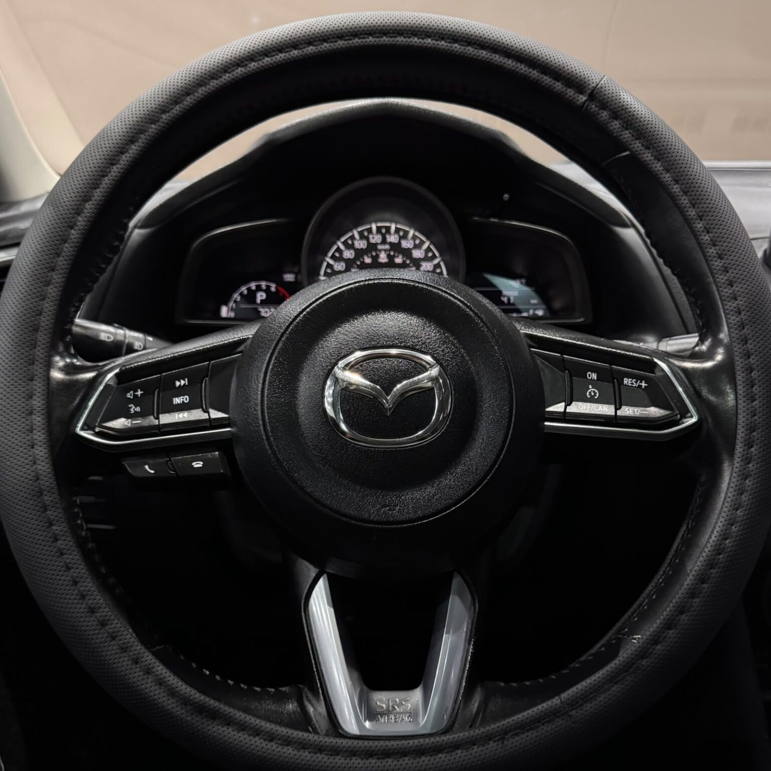 MAZDA M3 2018 - Image 14