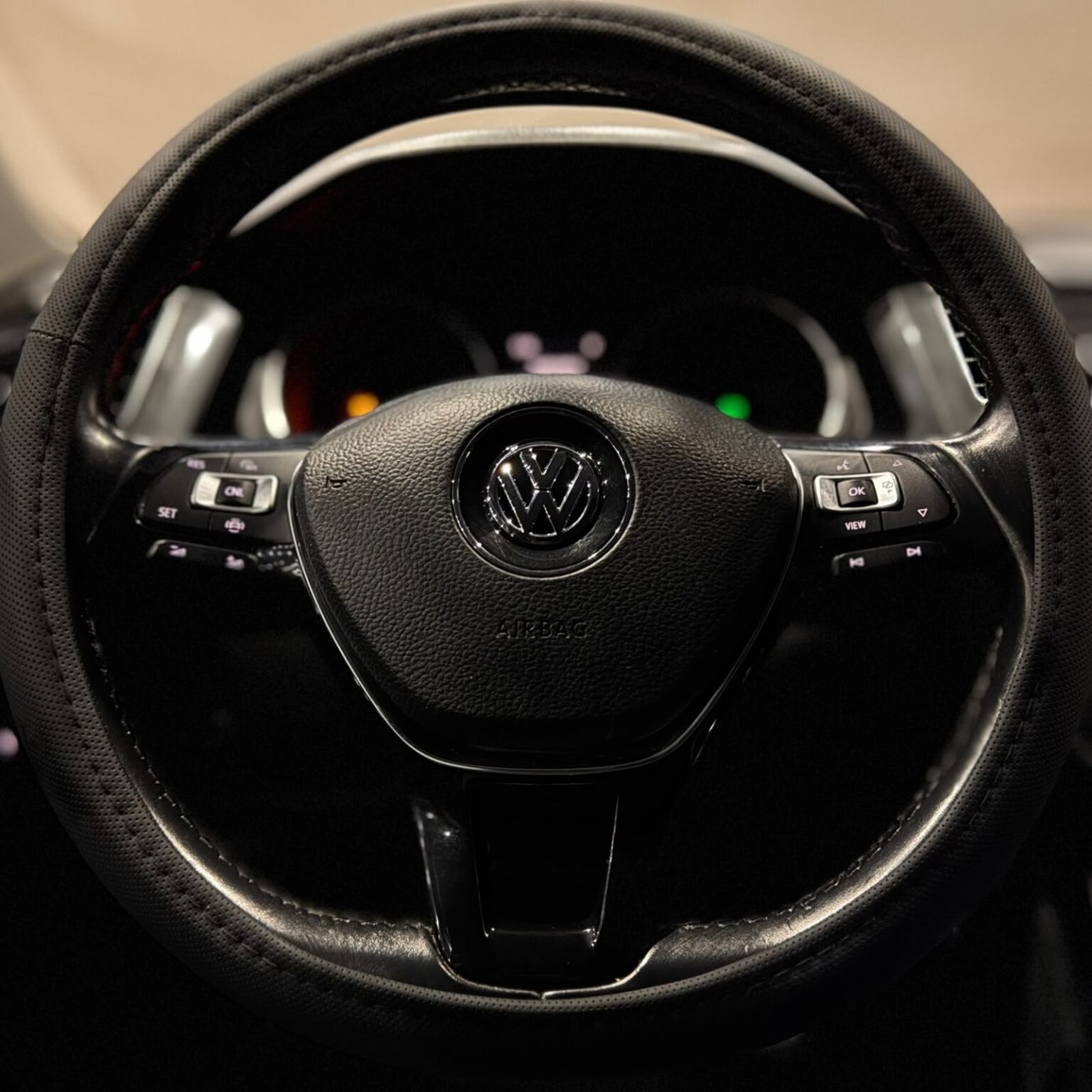 VOLKSWAGEN TIGUAN 2019 - Image 14
