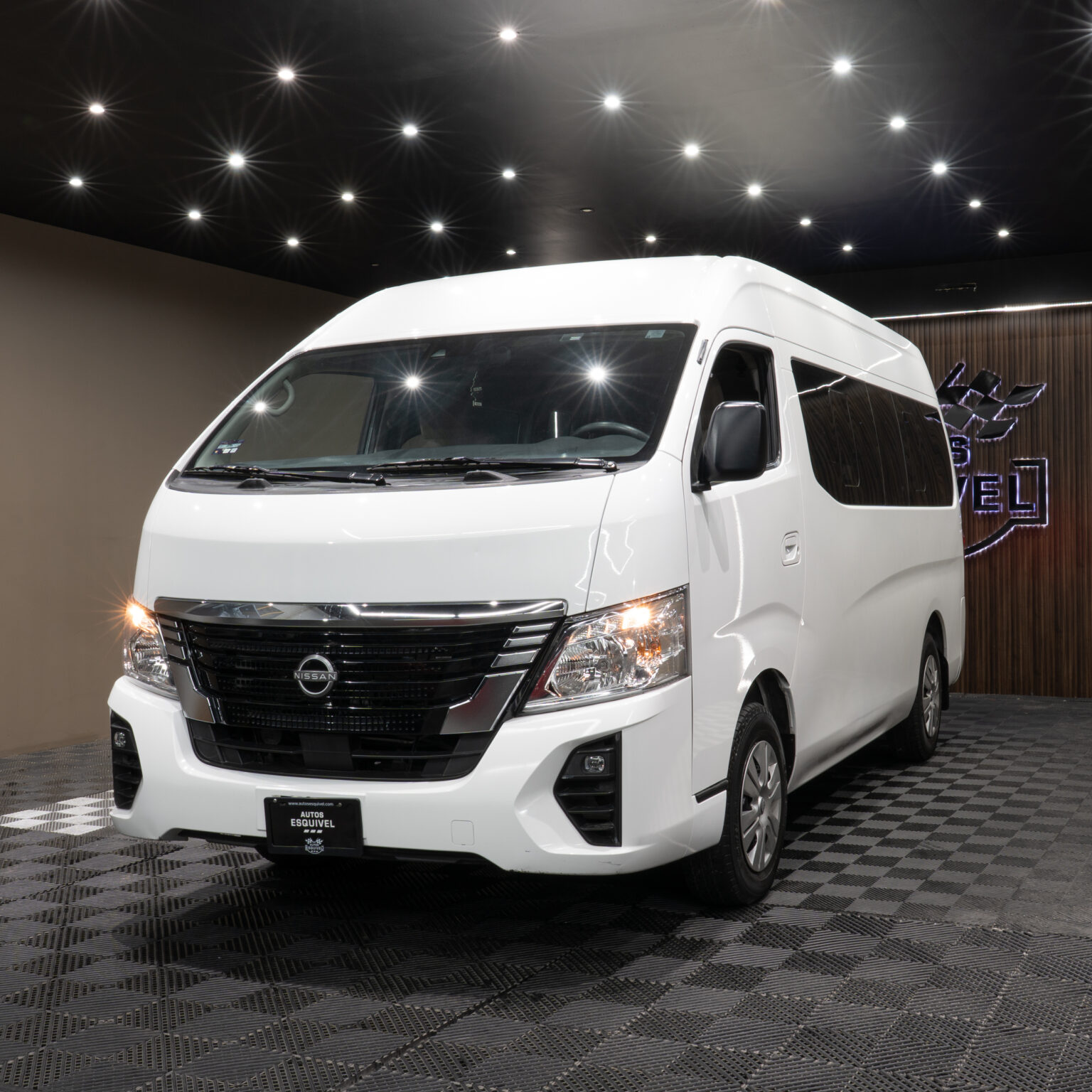 NISSAN URVAN 2024 - Image 6