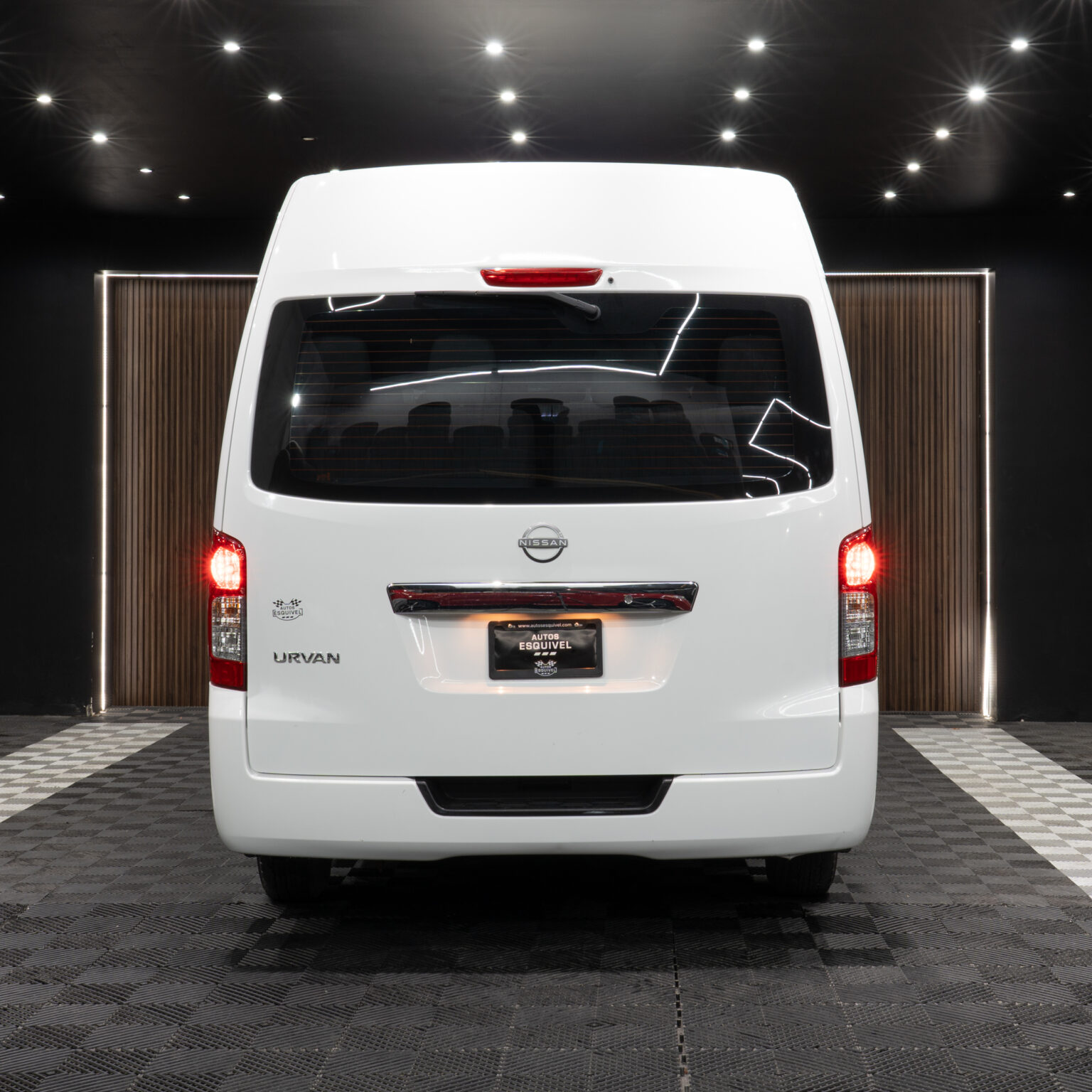 NISSAN URVAN 2024 - Image 5
