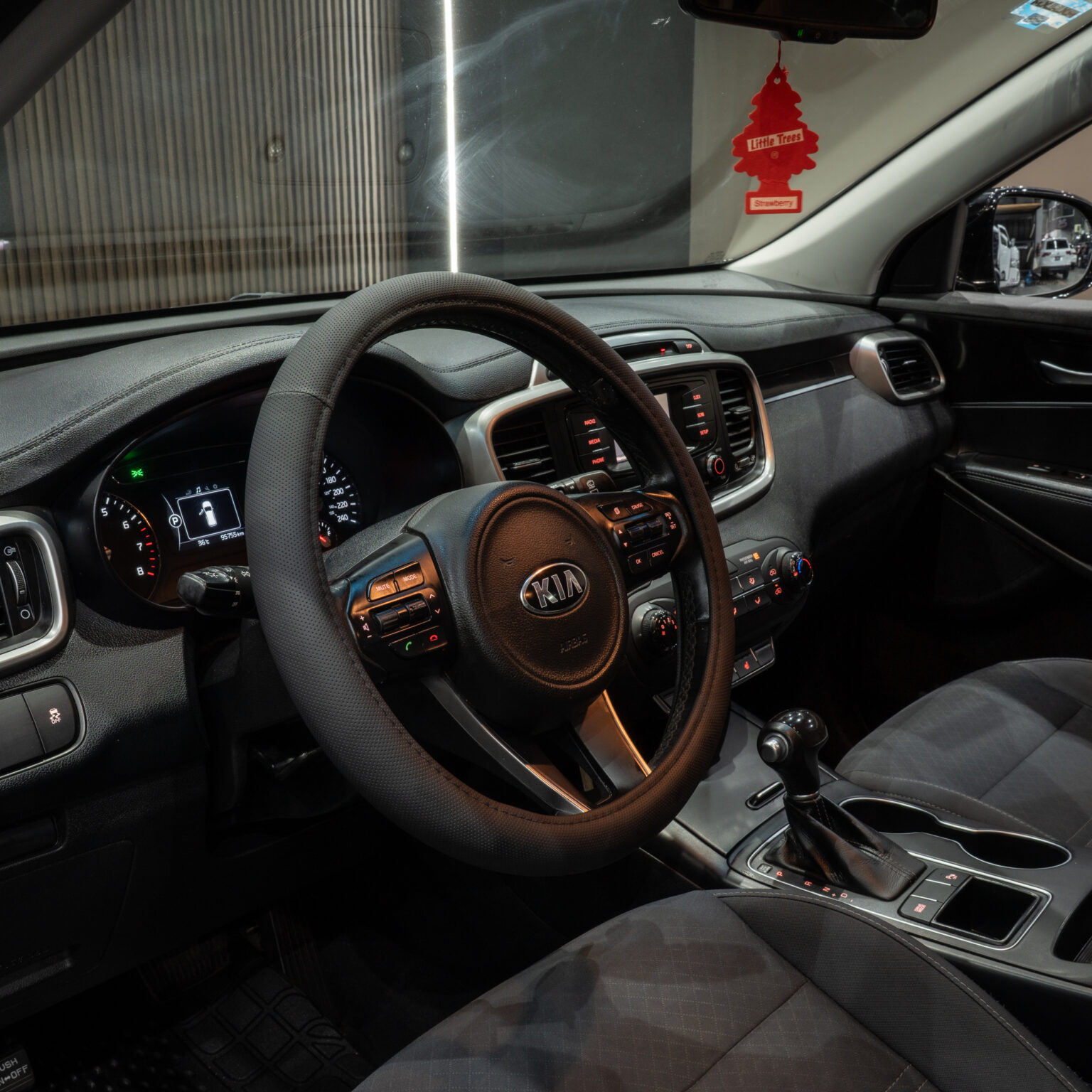 KIA SORENTO 2017 - Image 8