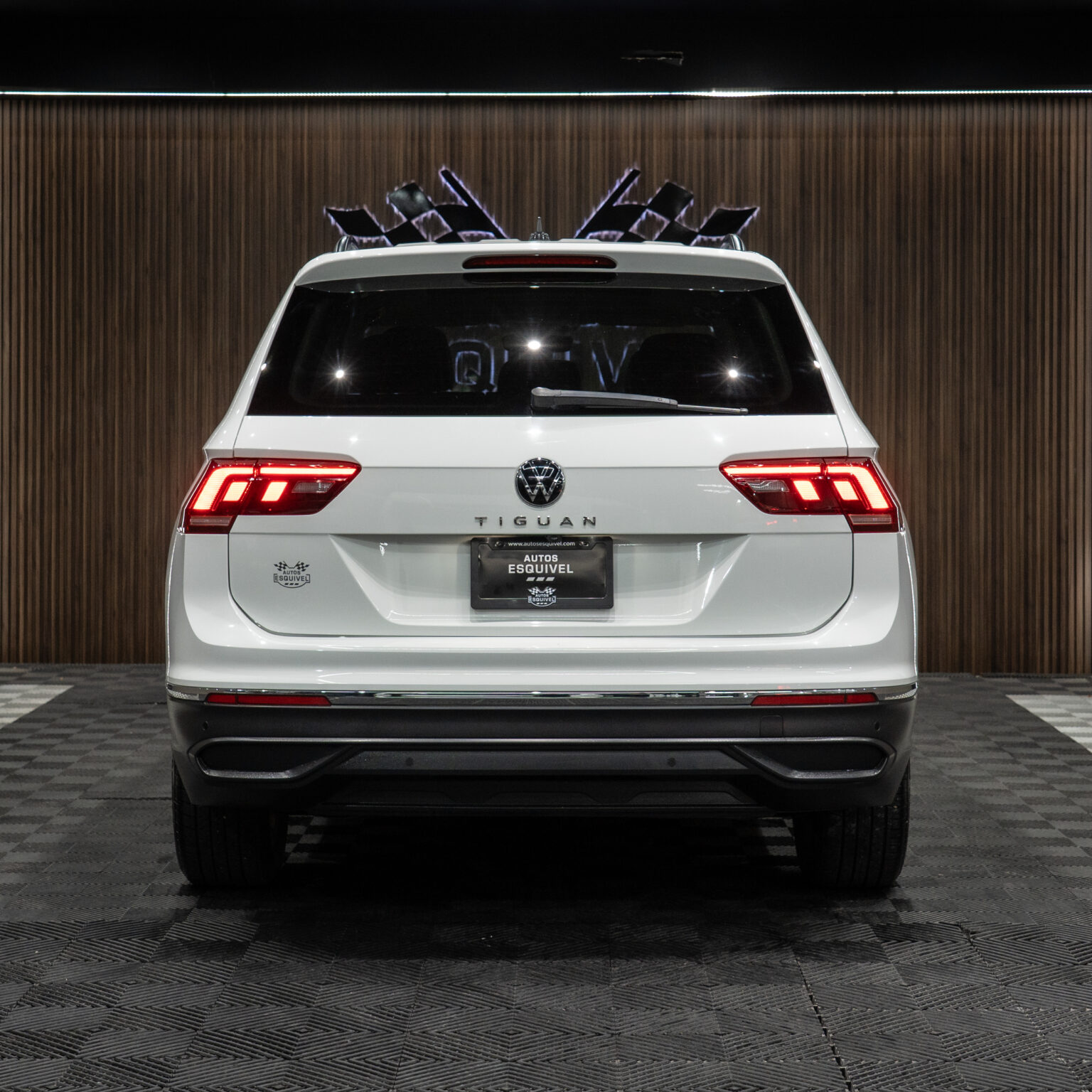 VOLKSWAGEN TIGUAN 2022 - Image 5