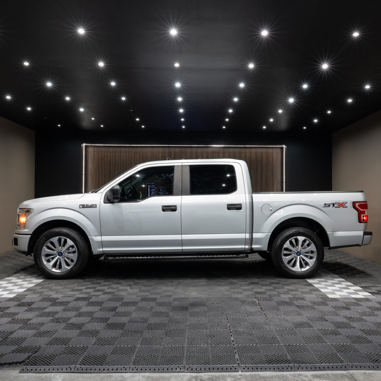 FORD LOBO STX 2018 - Image 2